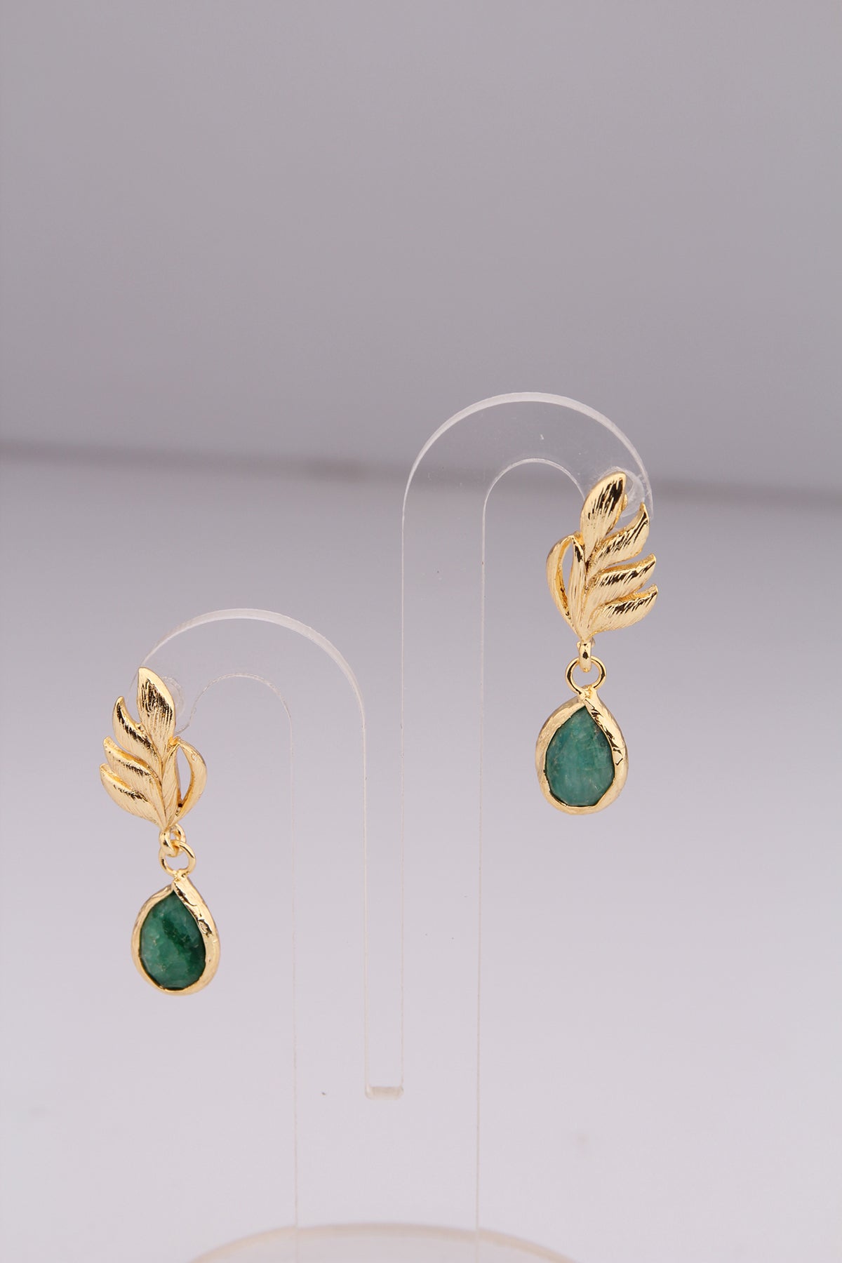 Root Emerald Earring