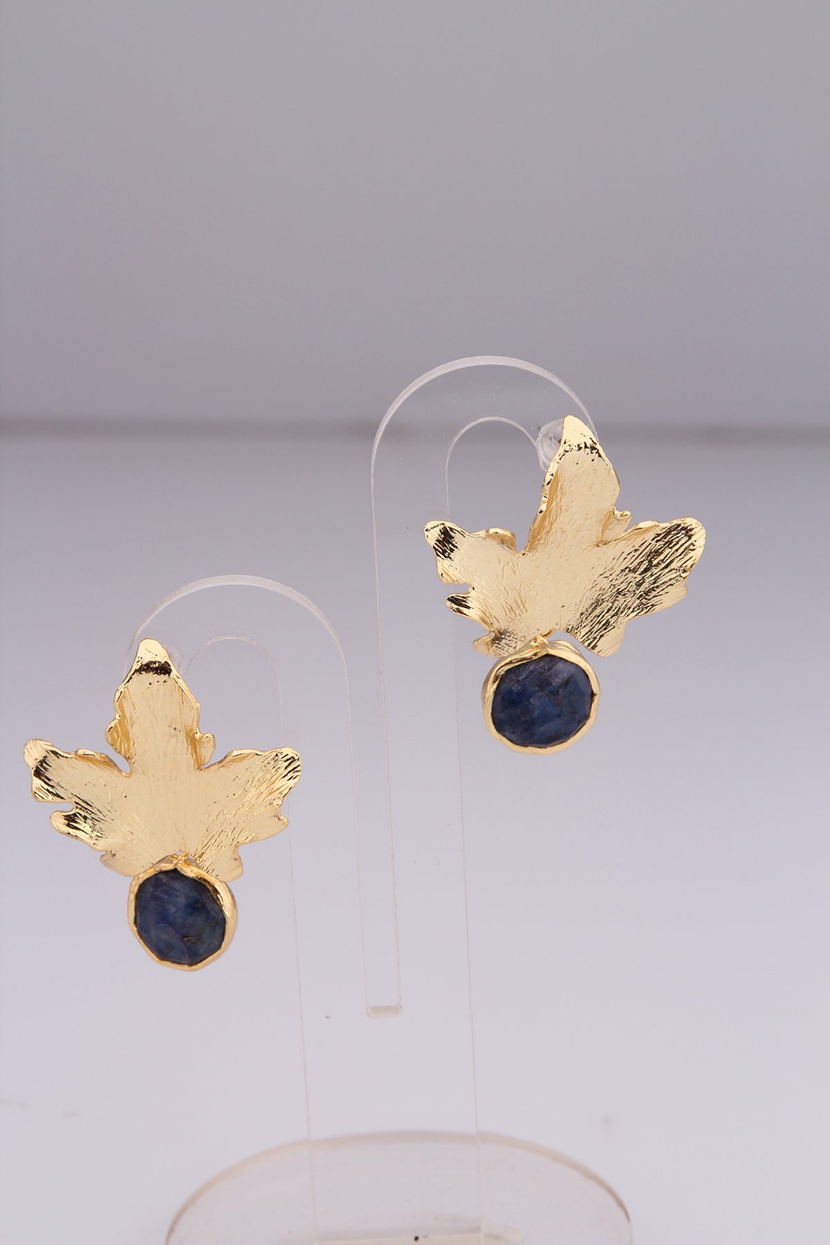Root Saphire Earring
