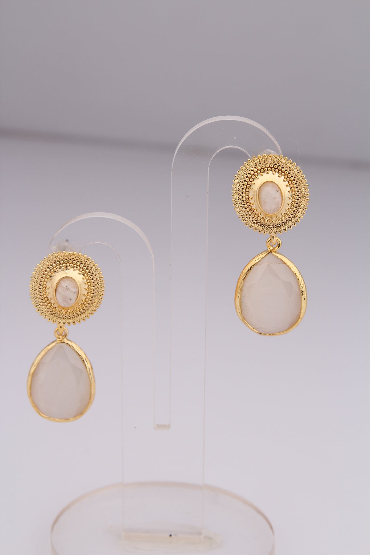 Moonstone & Cat Eyes Earring