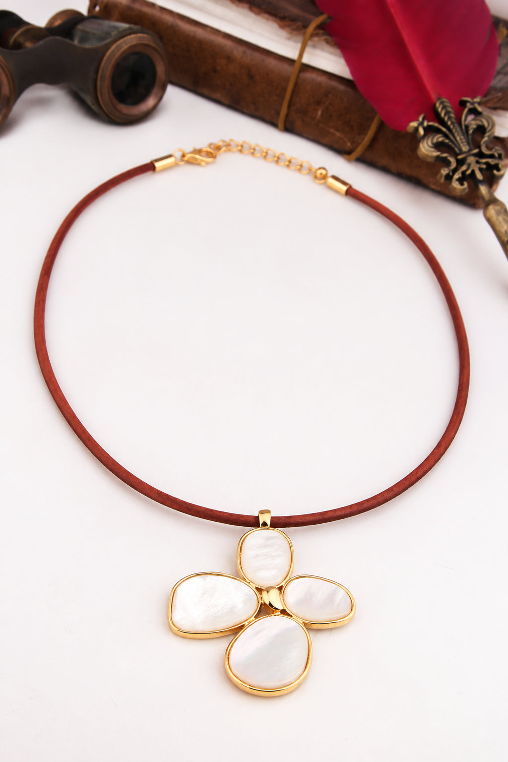 Nacre Necklace