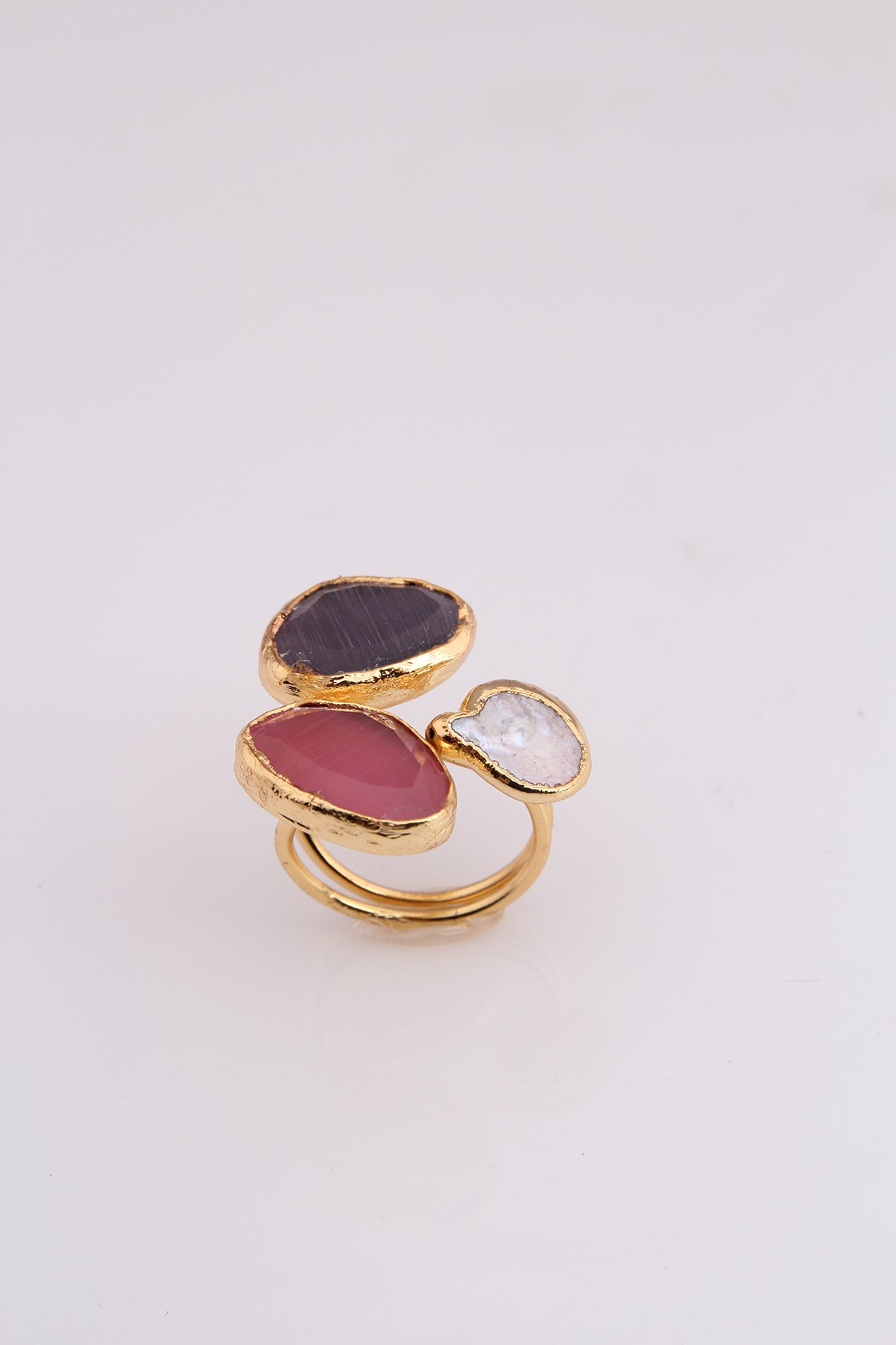 Cat Eyes & Pearll Earring