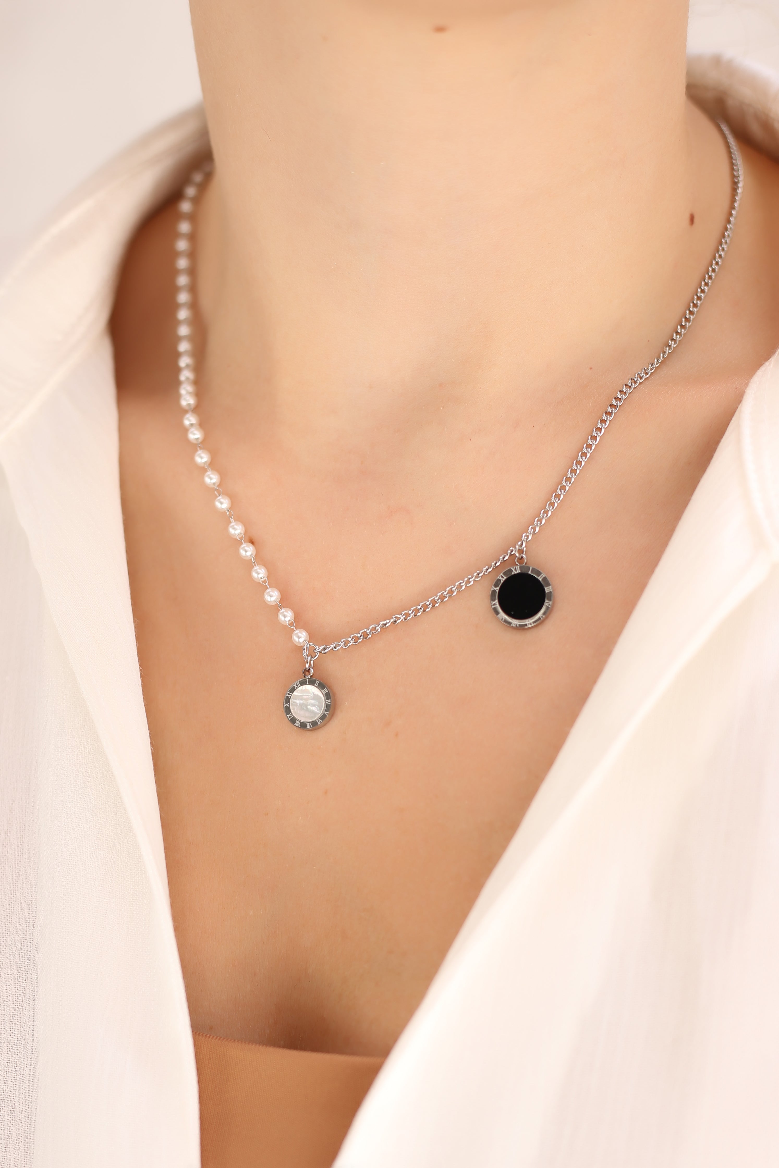 Nacre & Pearl Necklace