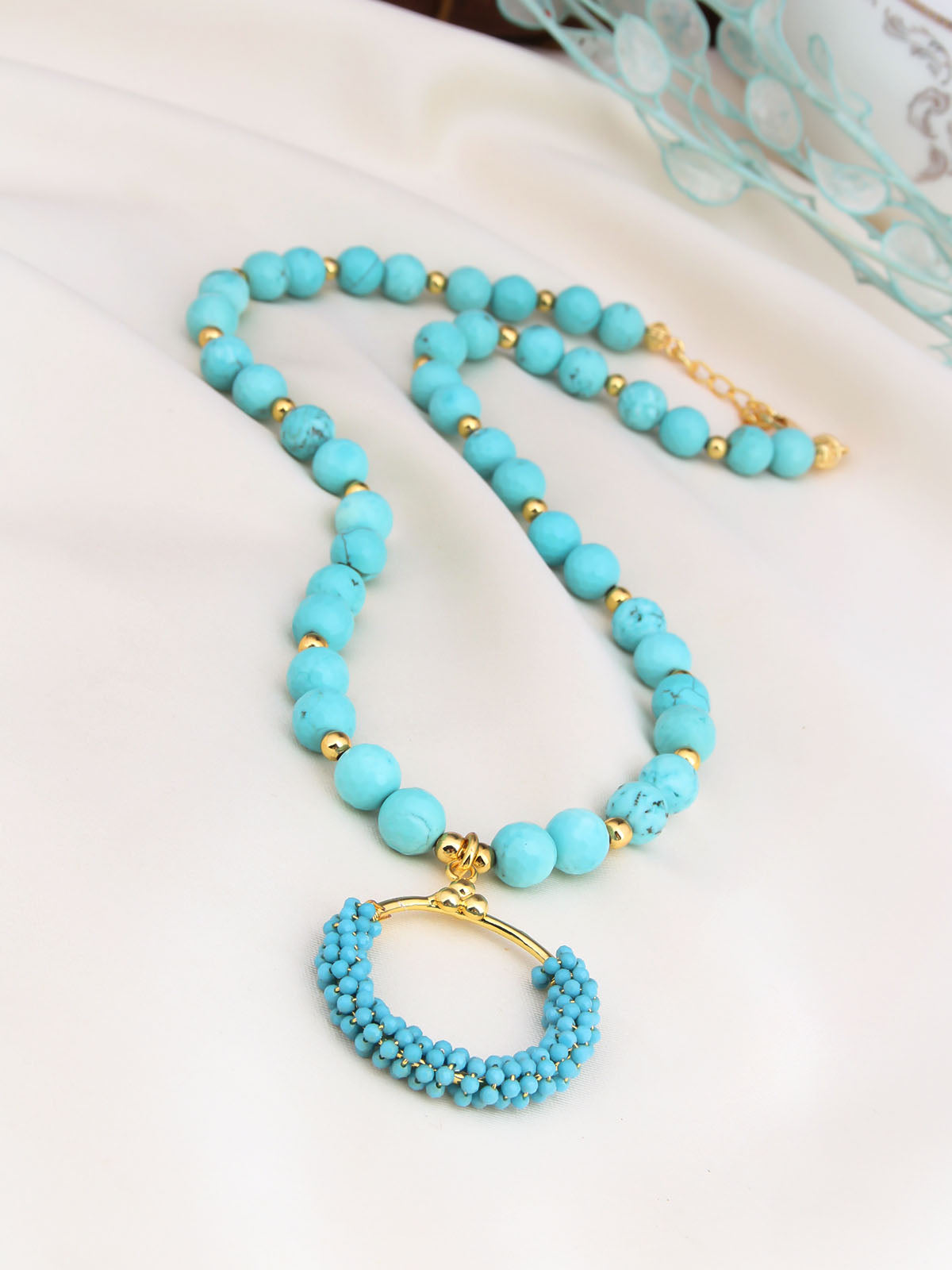 Turquoise Collier