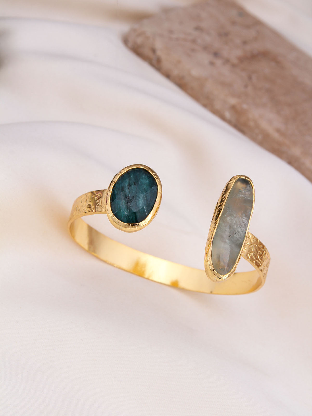 Labradorite & Prinhite Bracelet