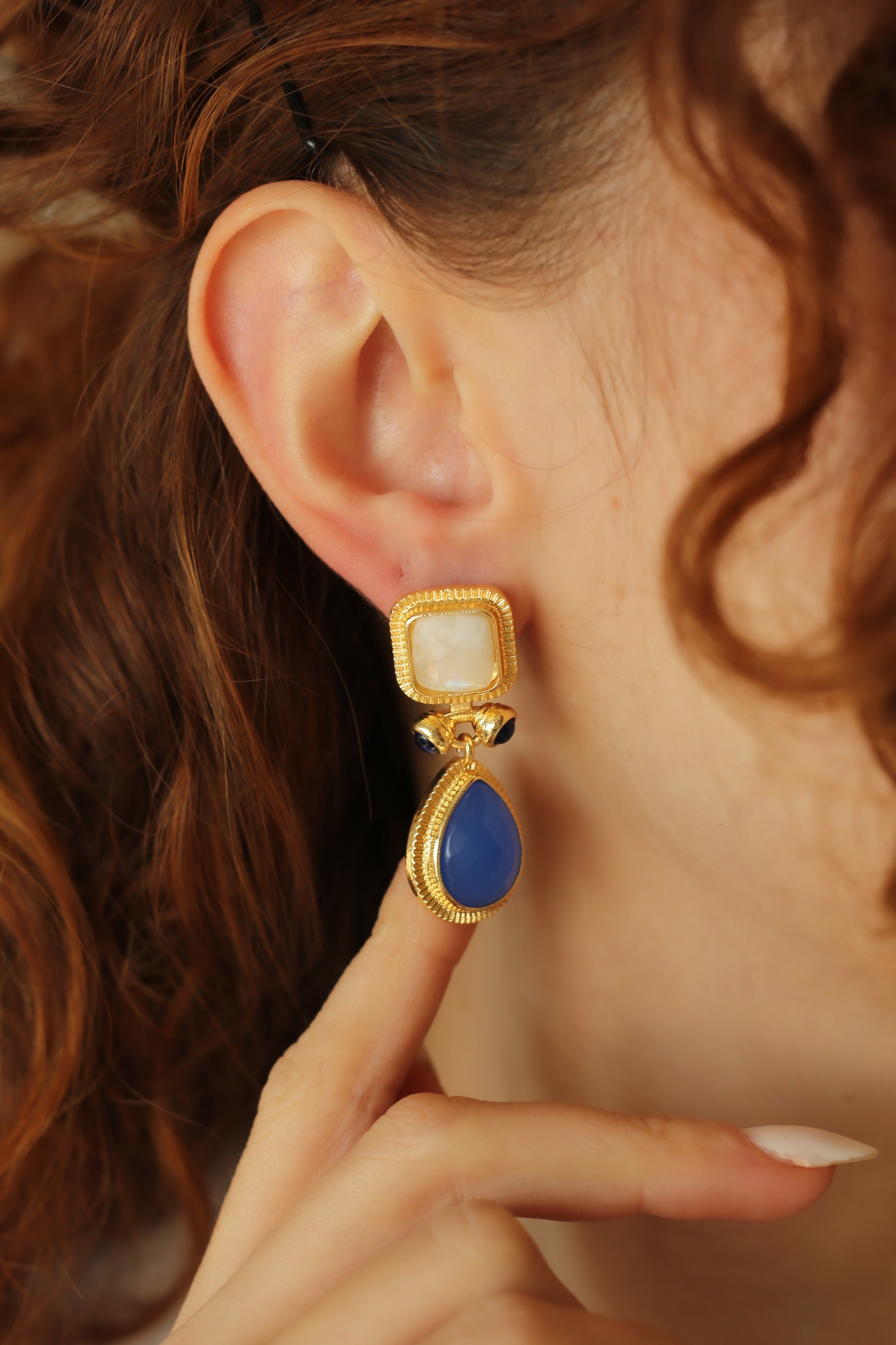 Cat Eyes & Moonstone Boucles d'oreilles