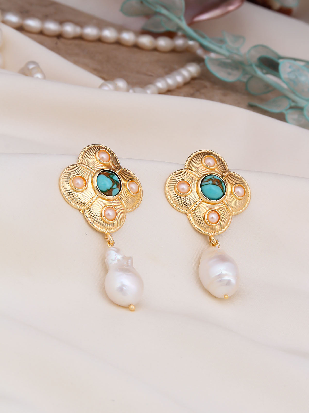 Varasite &amp; Pearl Earrings