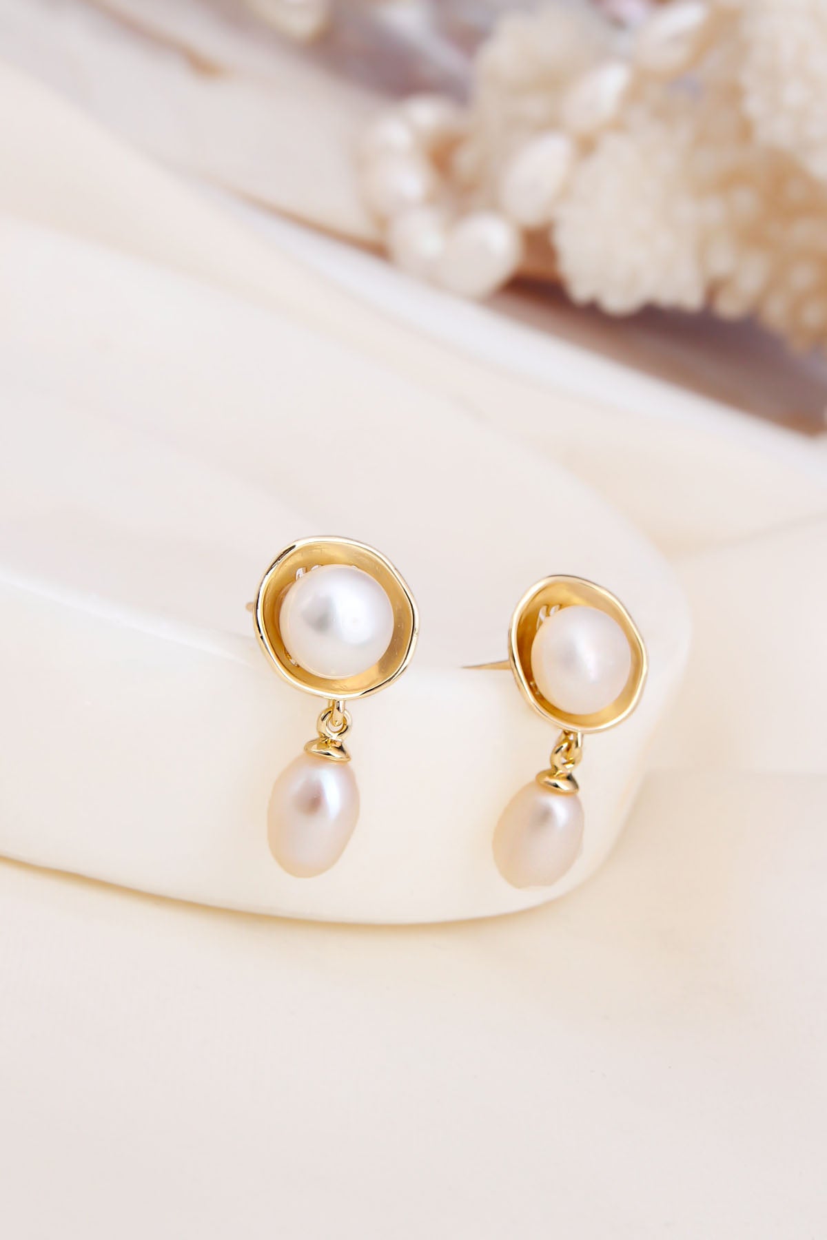 Pearl Earring