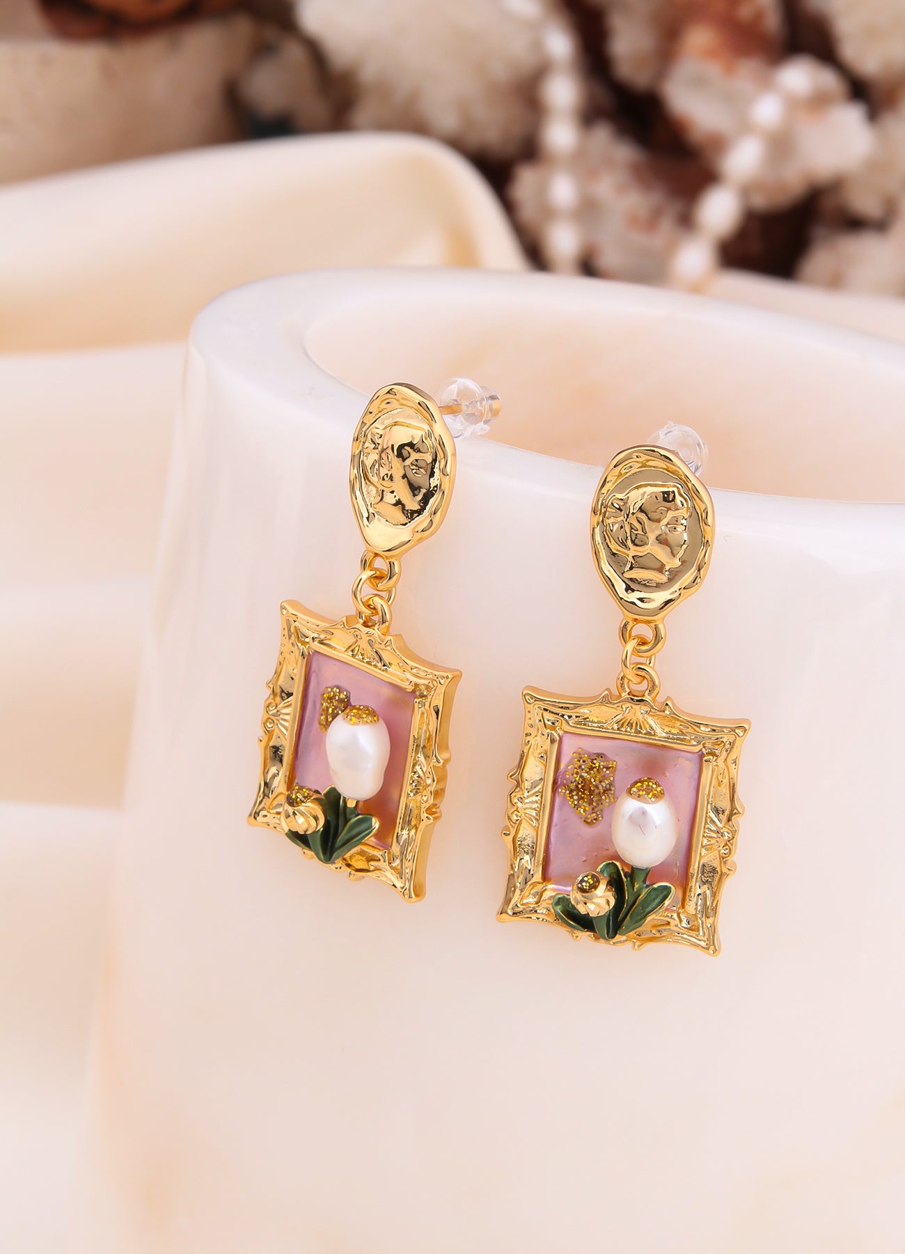 Pearl Earring