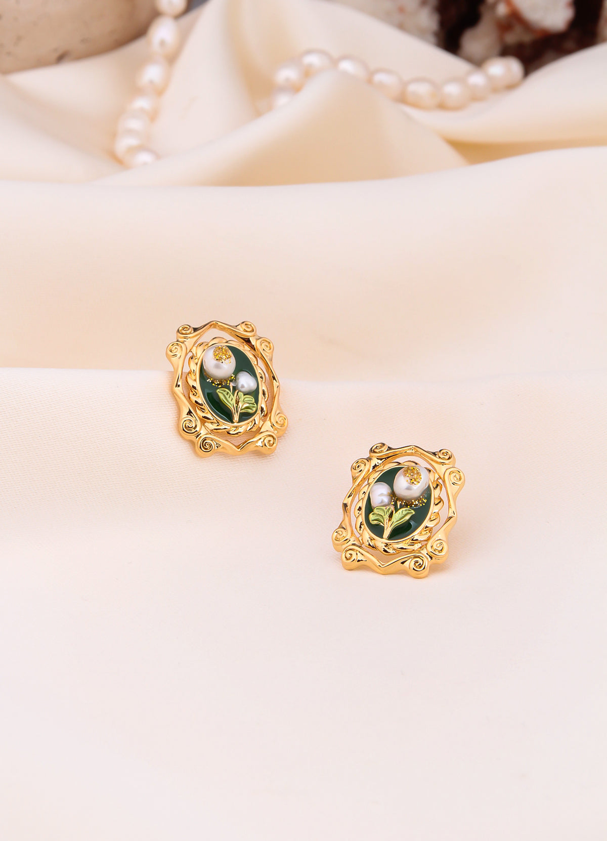 Pearl Earring