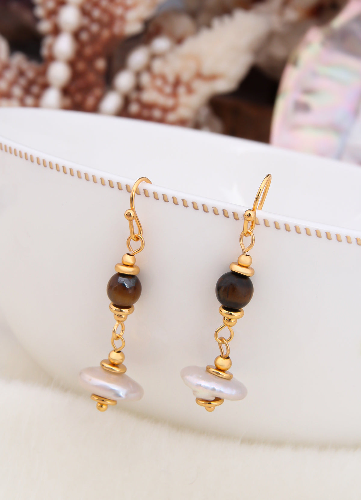 Nacre Earring