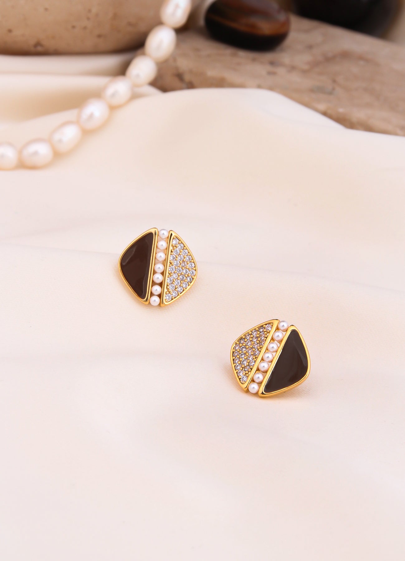 Pearl Earring