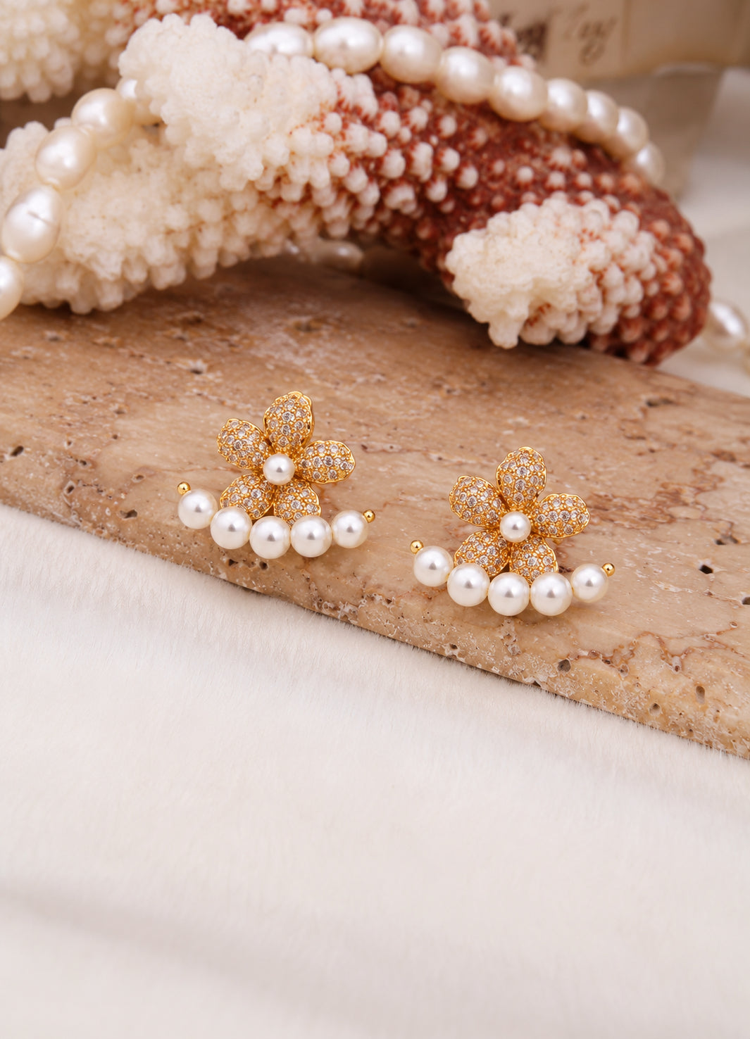 Zircon & Majorca Pearl Earring
