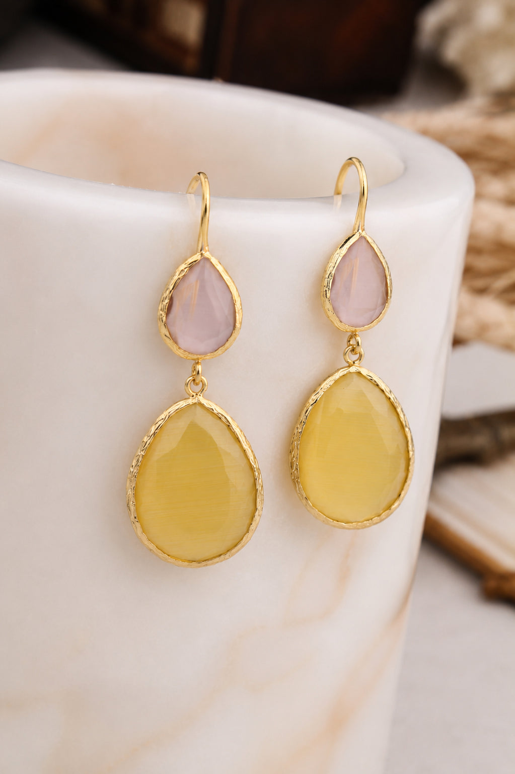 Cat Eyes Earring