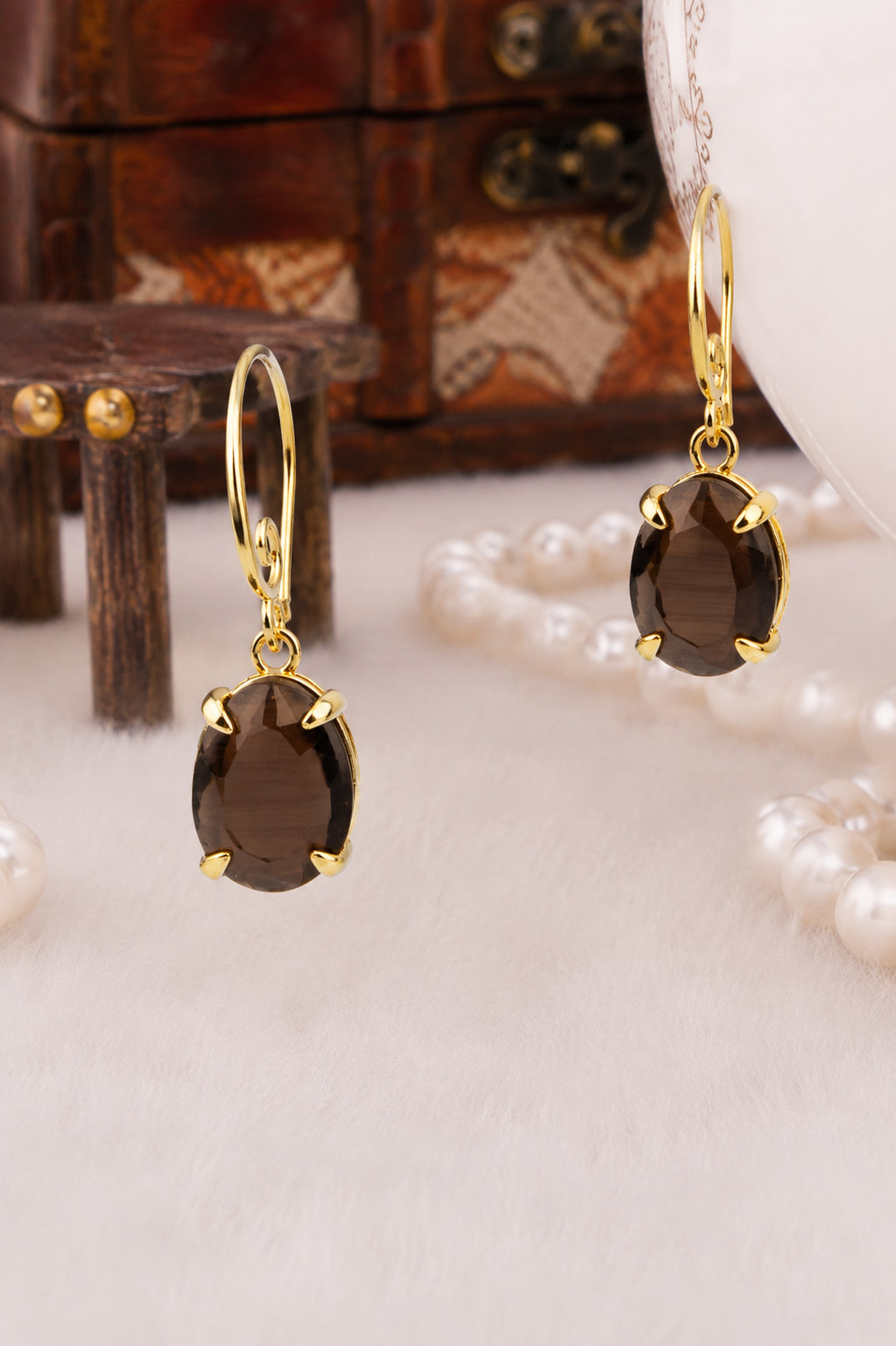 Cat Eyes Earring