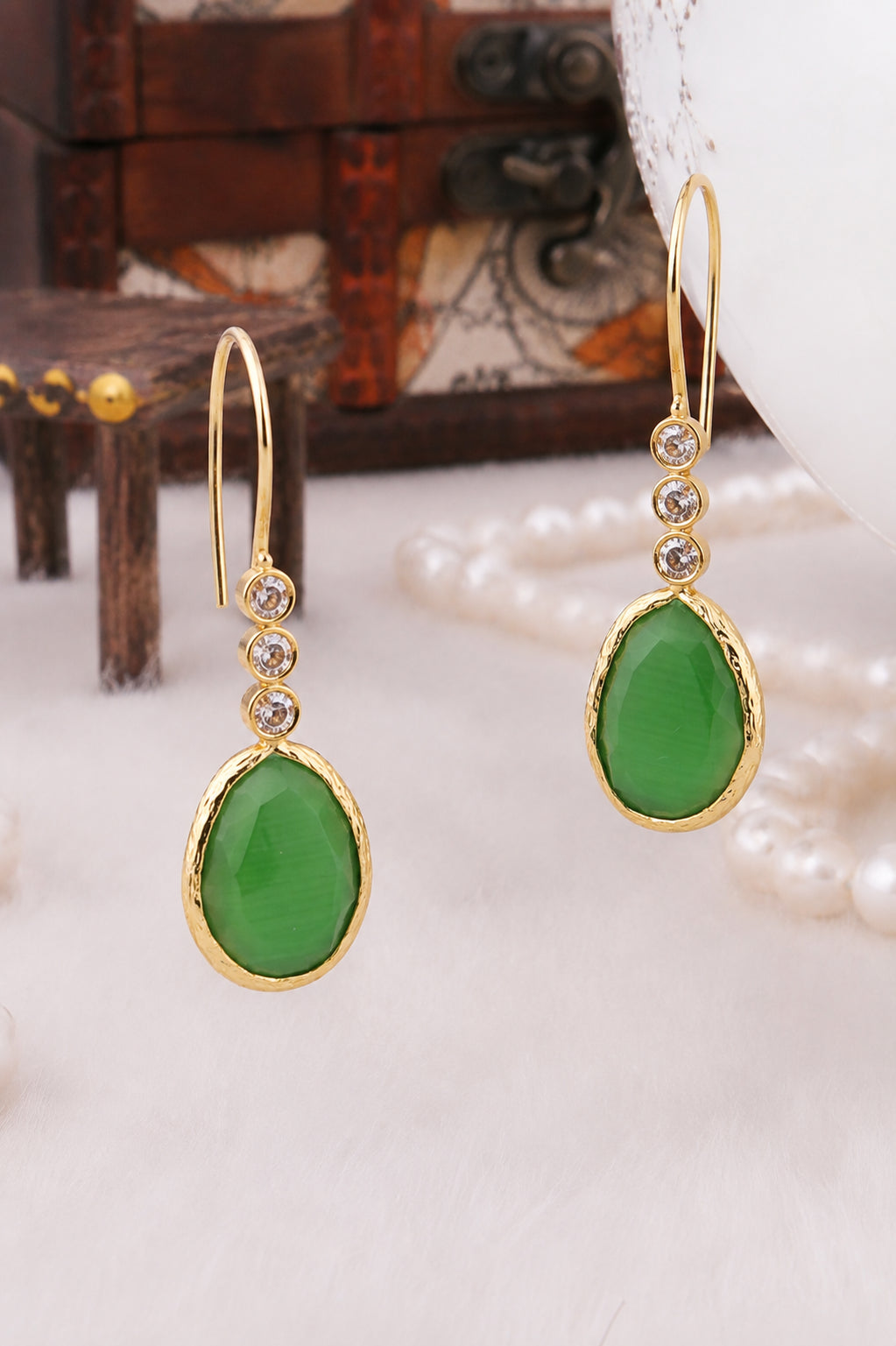 Cat Eyes & Zircon Earring