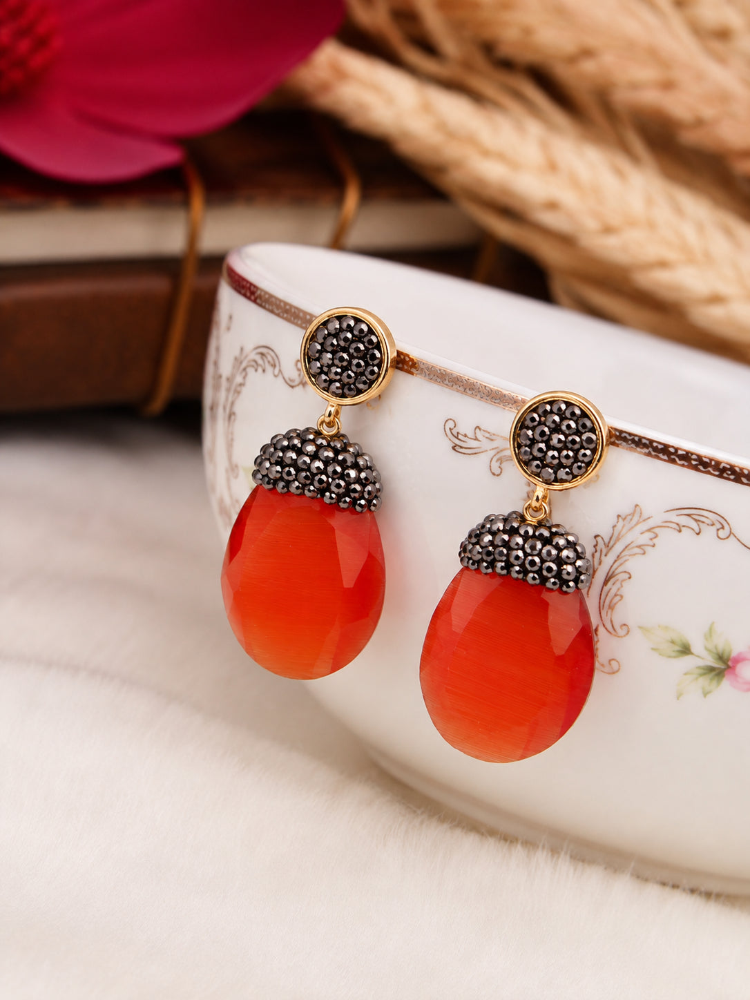 Cat Eyes & Hematite Earring
