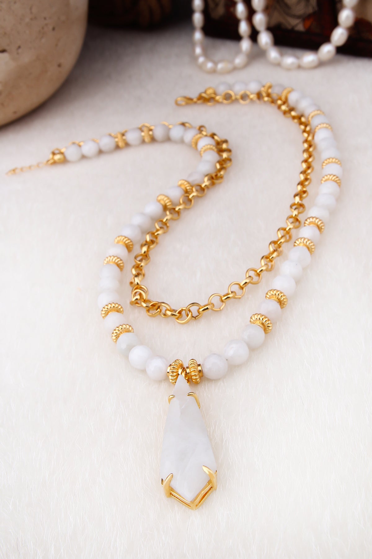 Moonstone Collier
