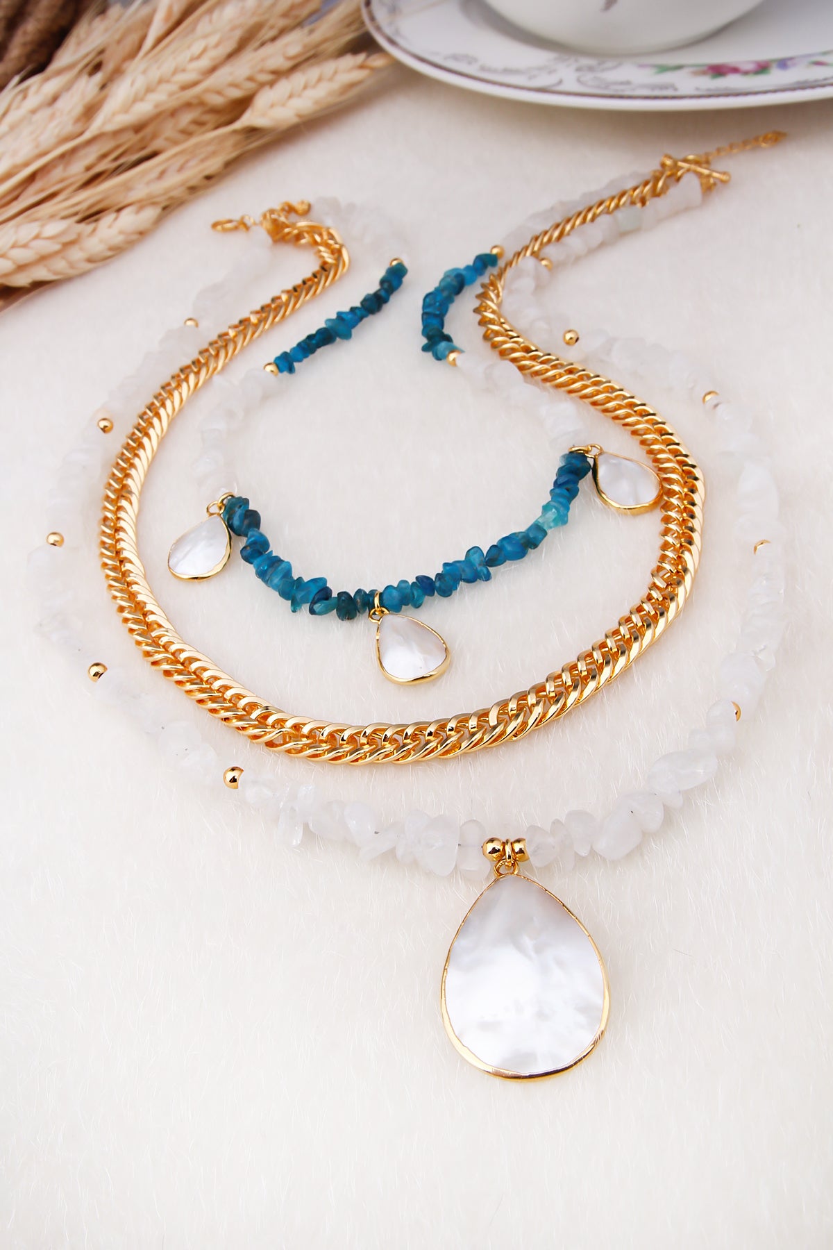 Nacre Collier