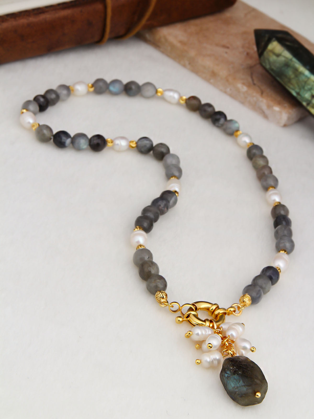Labradorite & Pearl Collier