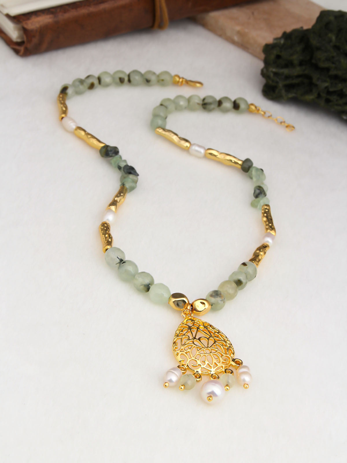 Prinhite &amp; Pearl Necklace