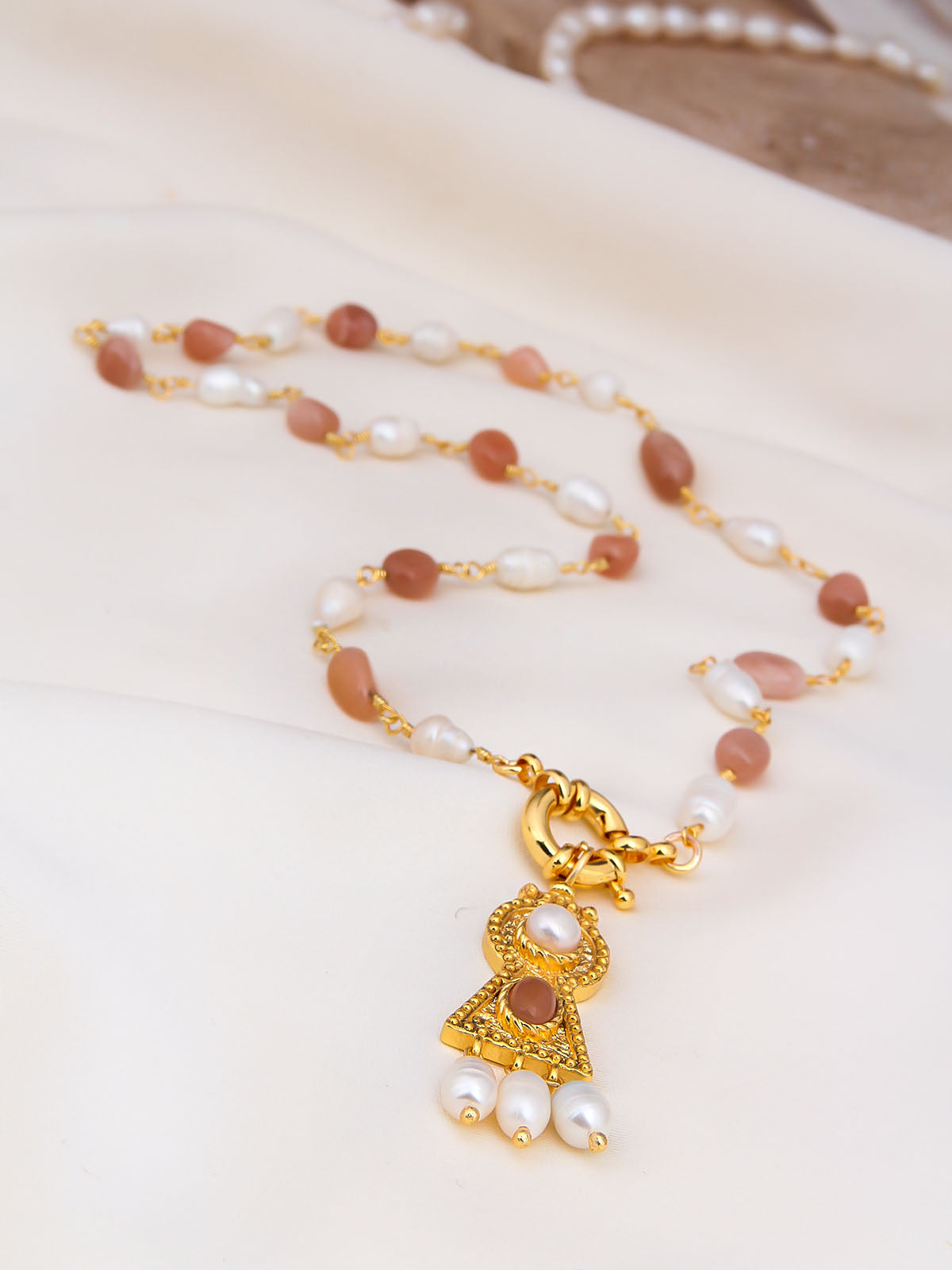 Sunstone & Pearl Collier