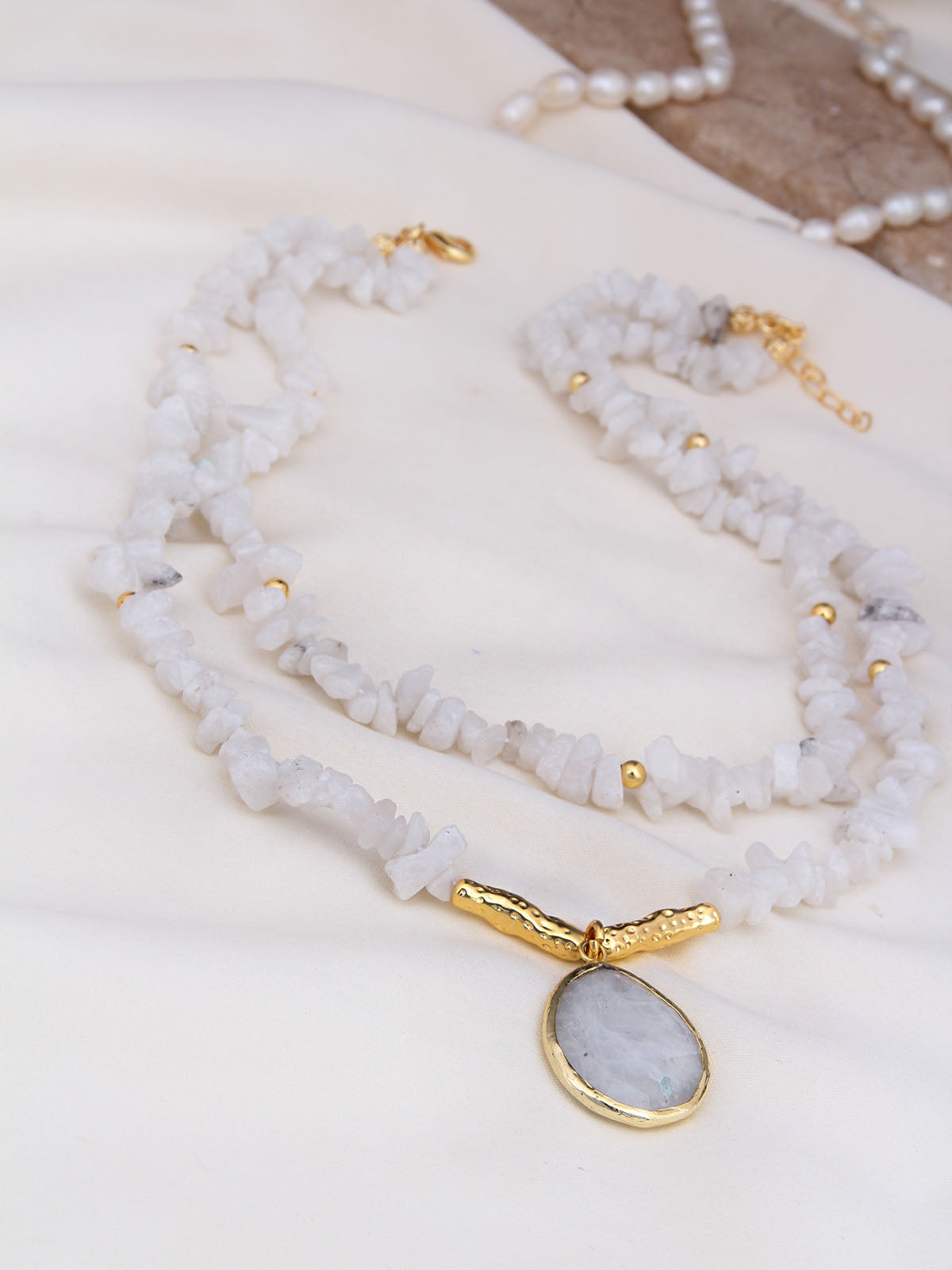 Moonstone Collier