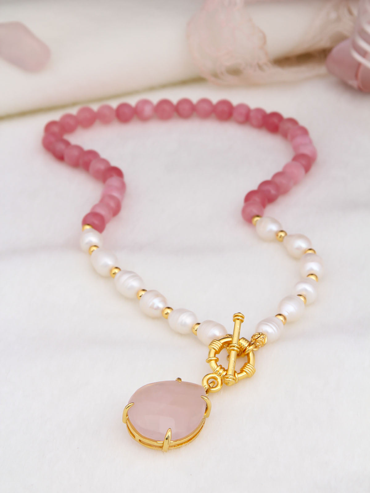 Pink Quartz Collier