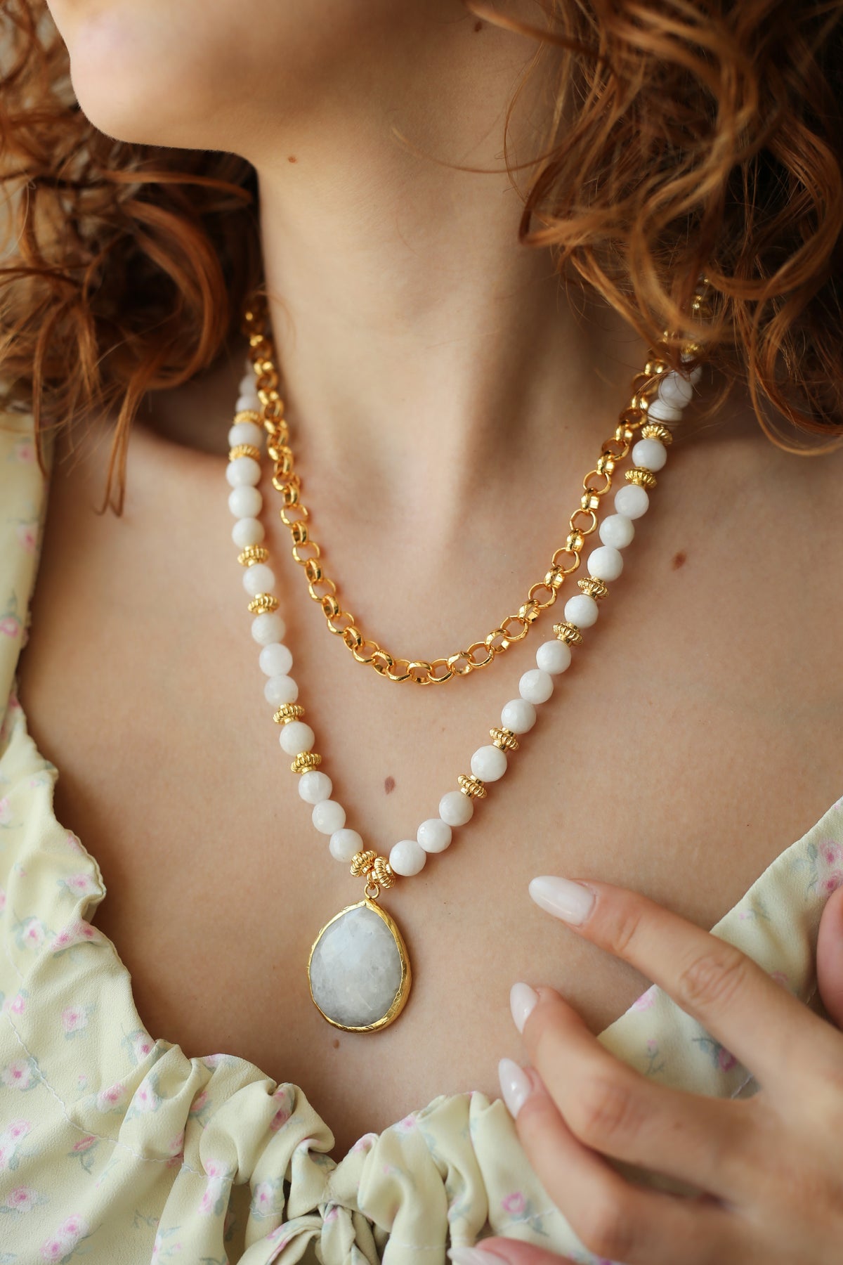Moonstone Collier