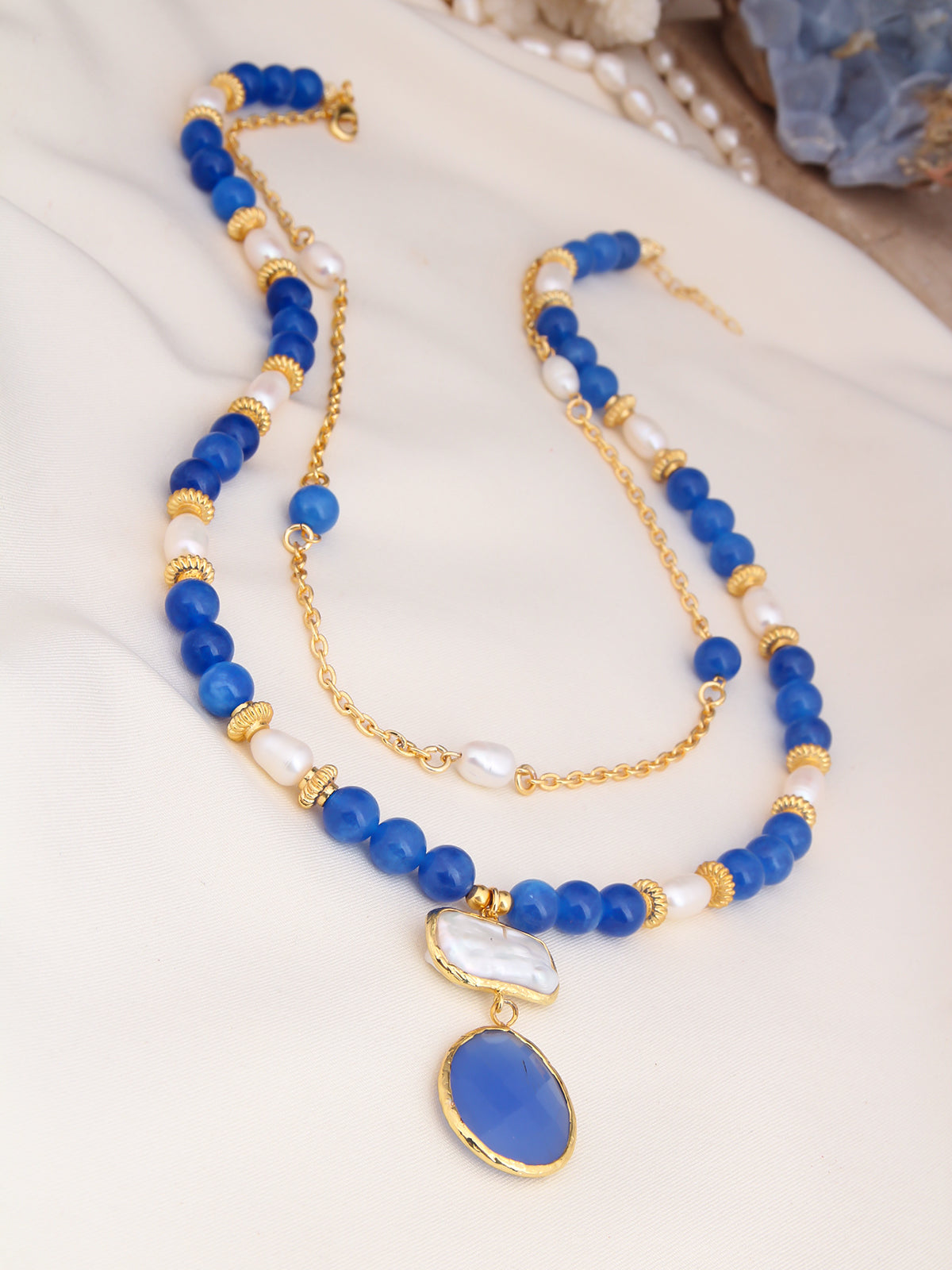 Cat Eyes & Pearl Collier