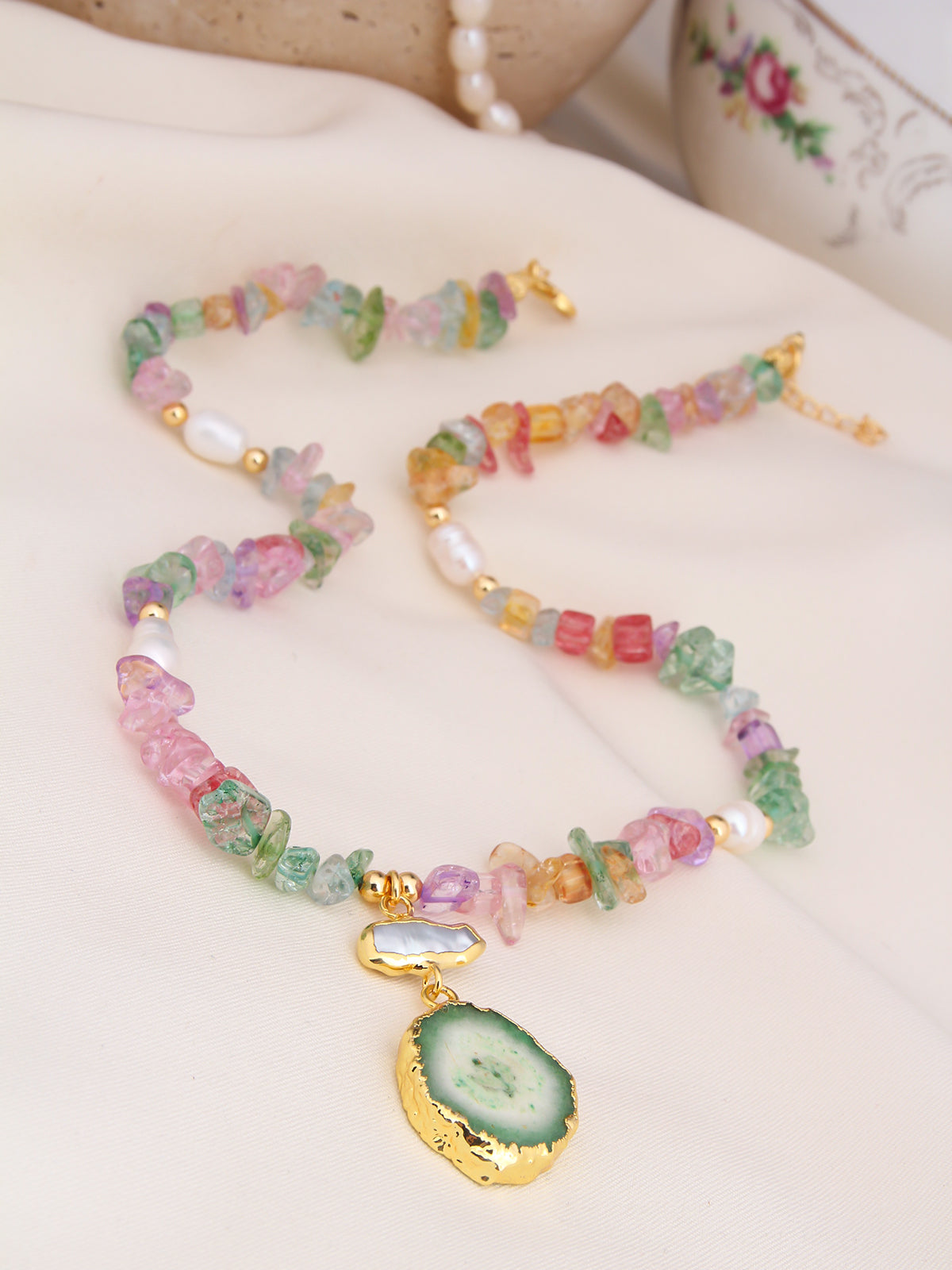 Quartz Collier