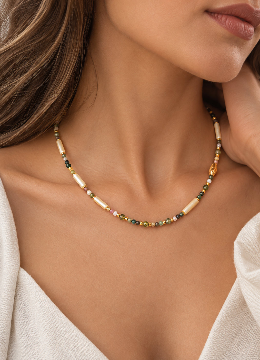 Nacre & Crystal Necklace