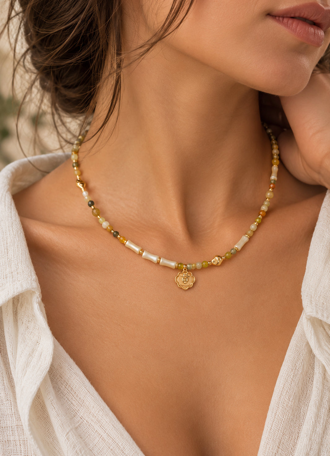 Nacre & Crystal Necklace