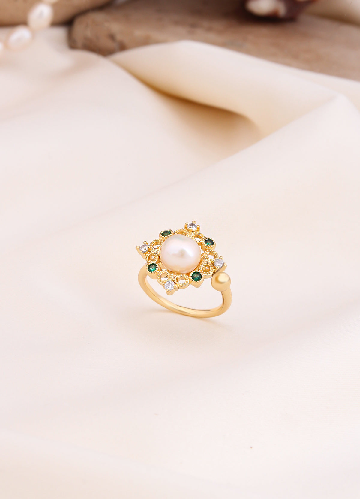 Zircon & Pearl Ring