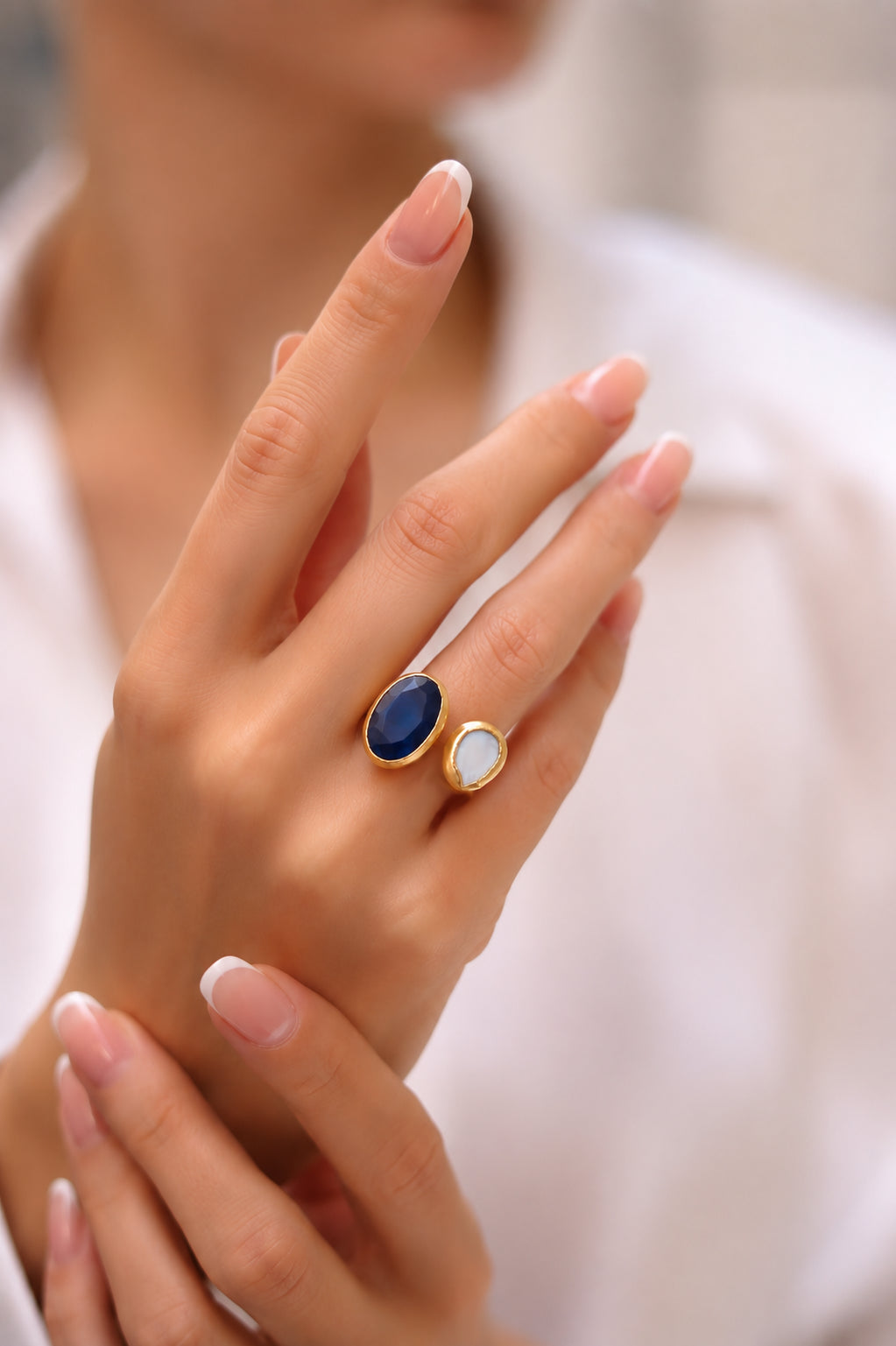 Pearl & Cat Eyes Ring