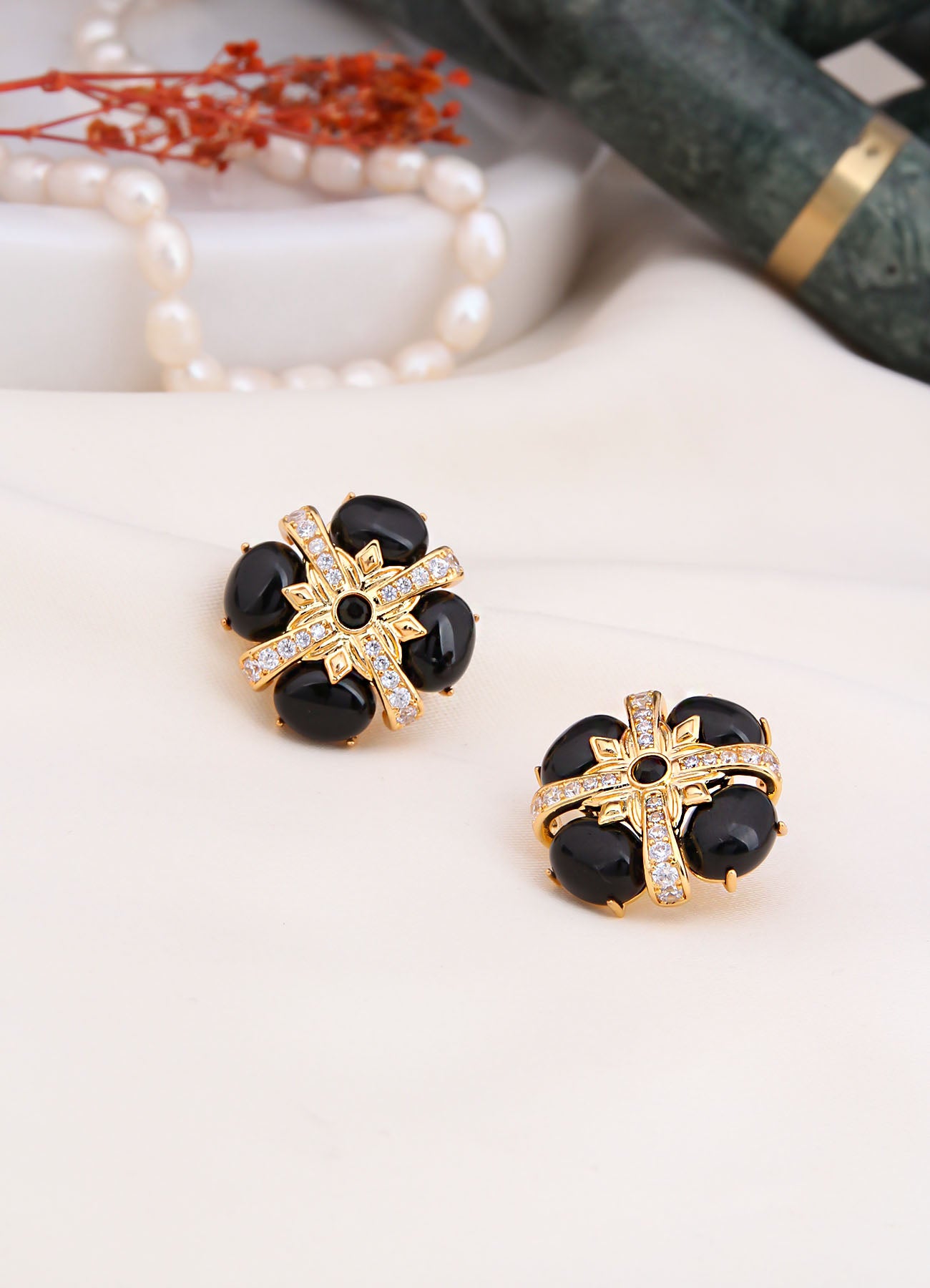 Onix & Zircon Earring
