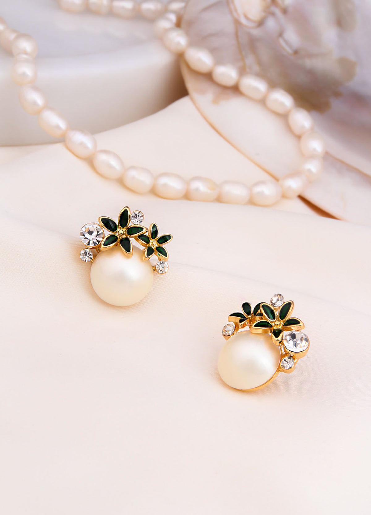 Pearl & Zircon Earring