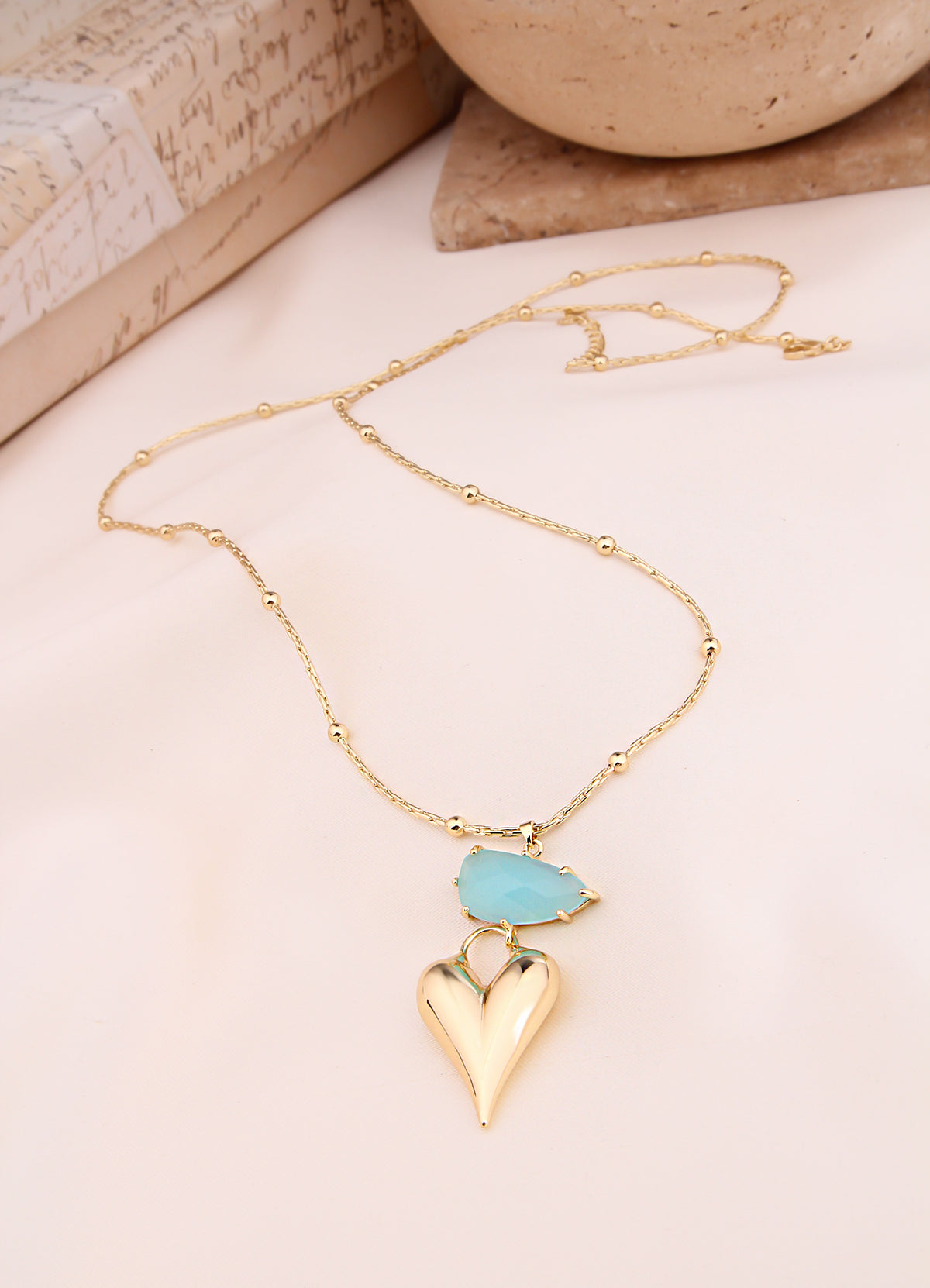 Charlize Crystal Collier