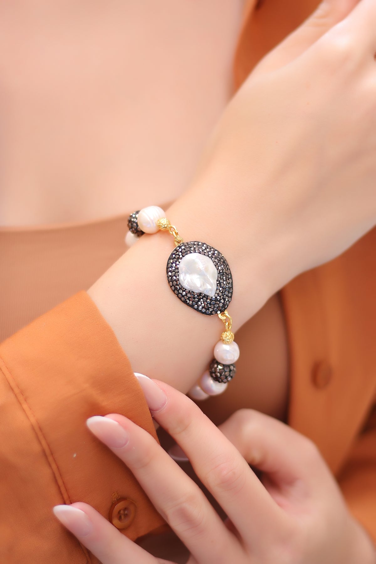 Pearl & Hematite Bracelet