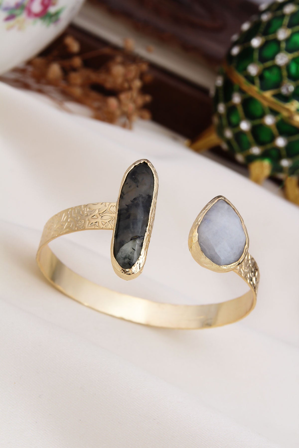 Prehnite & Moonstone Bracelet