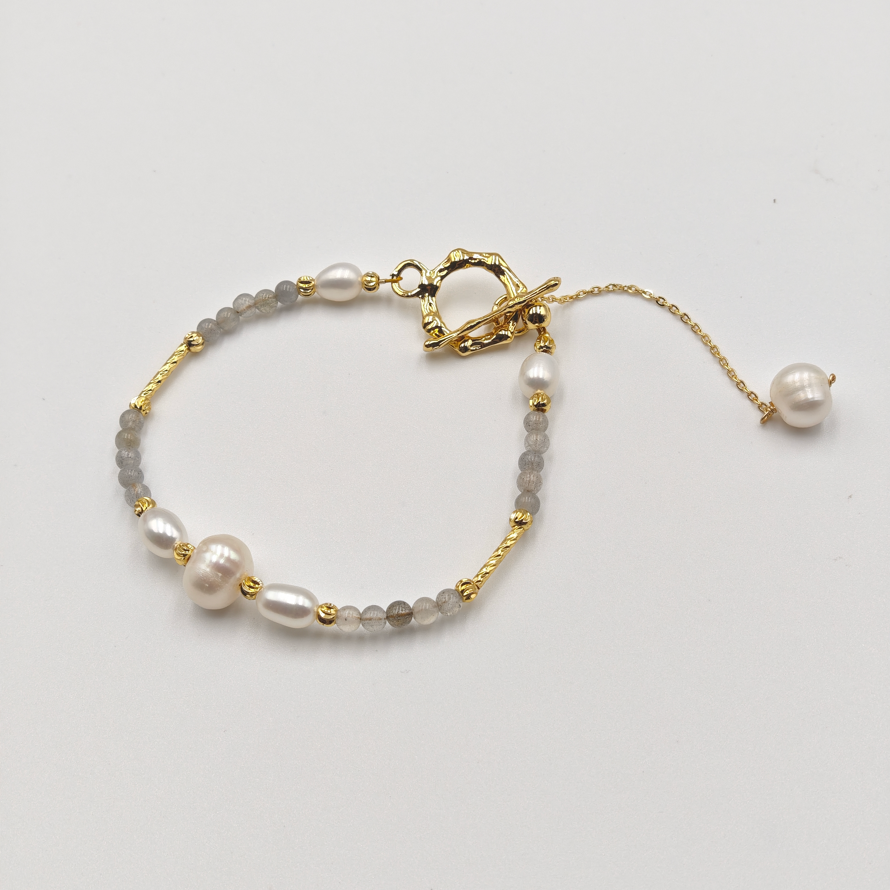 Labradorite & Pearl Bracelet