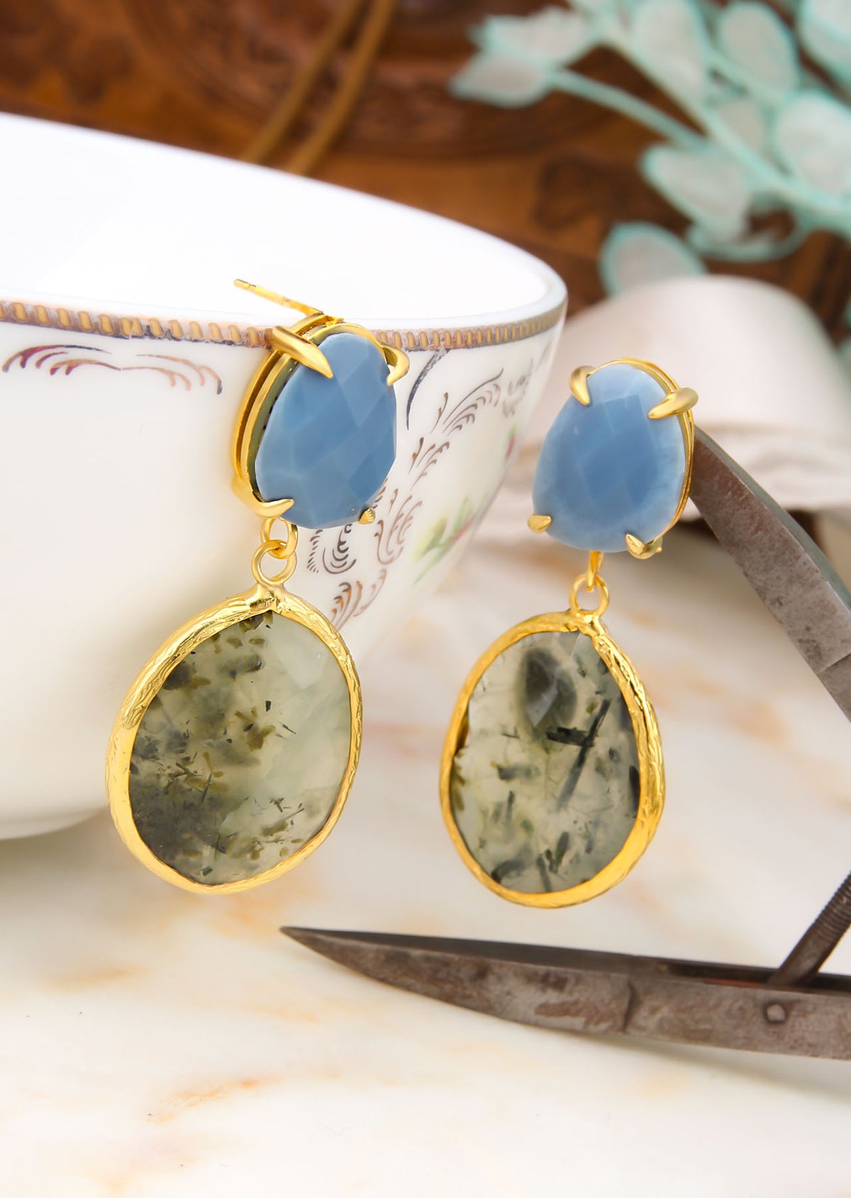 Prehnite & Blue Opal Boucles d'oreilles
