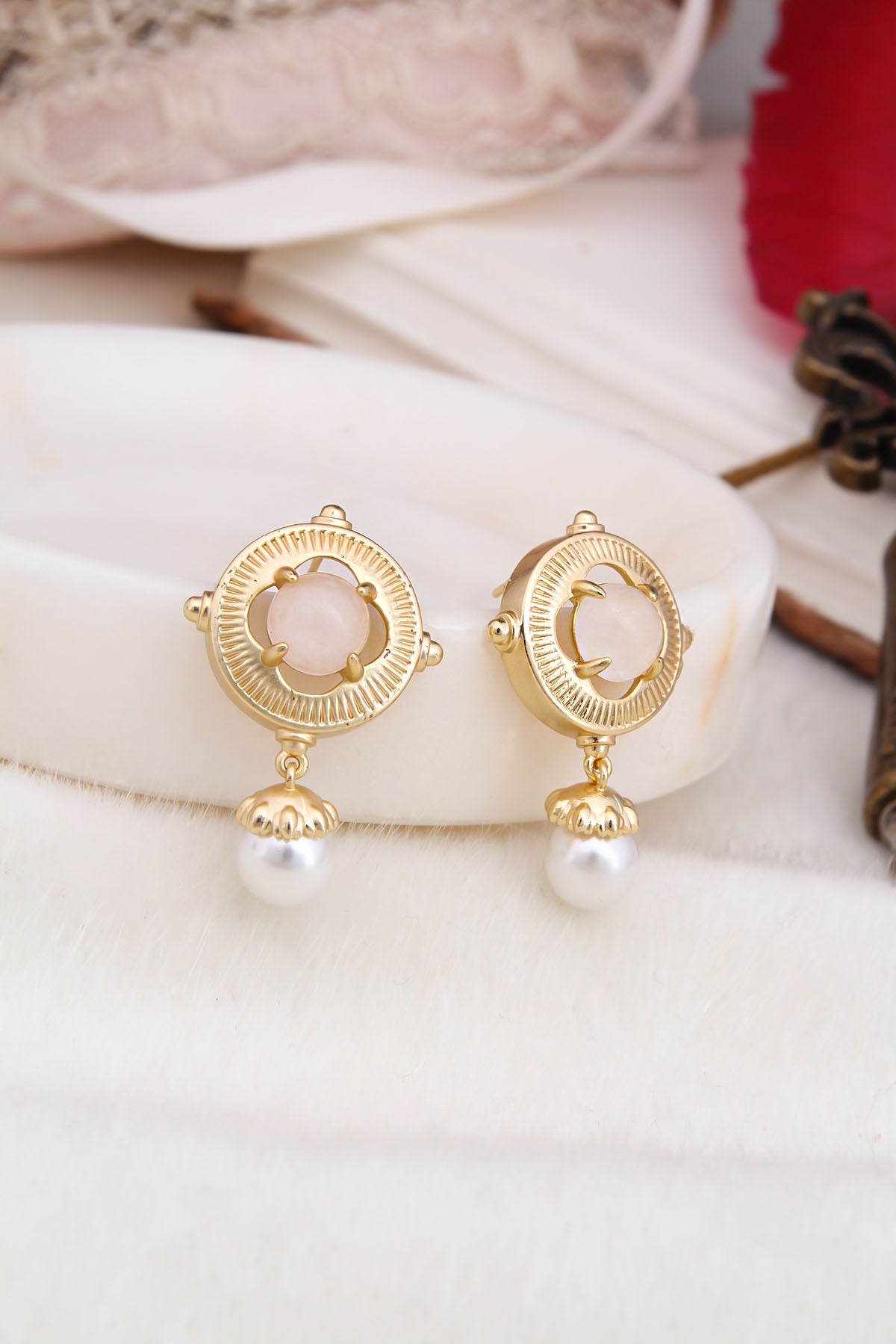 Pempa Quartz & Pearl Earring