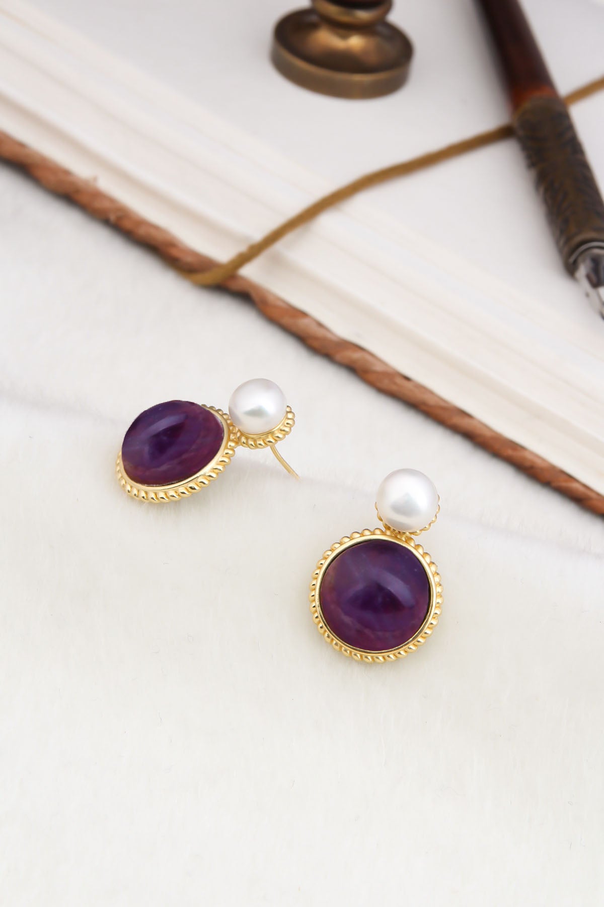 Amethyst & Pearl Earring