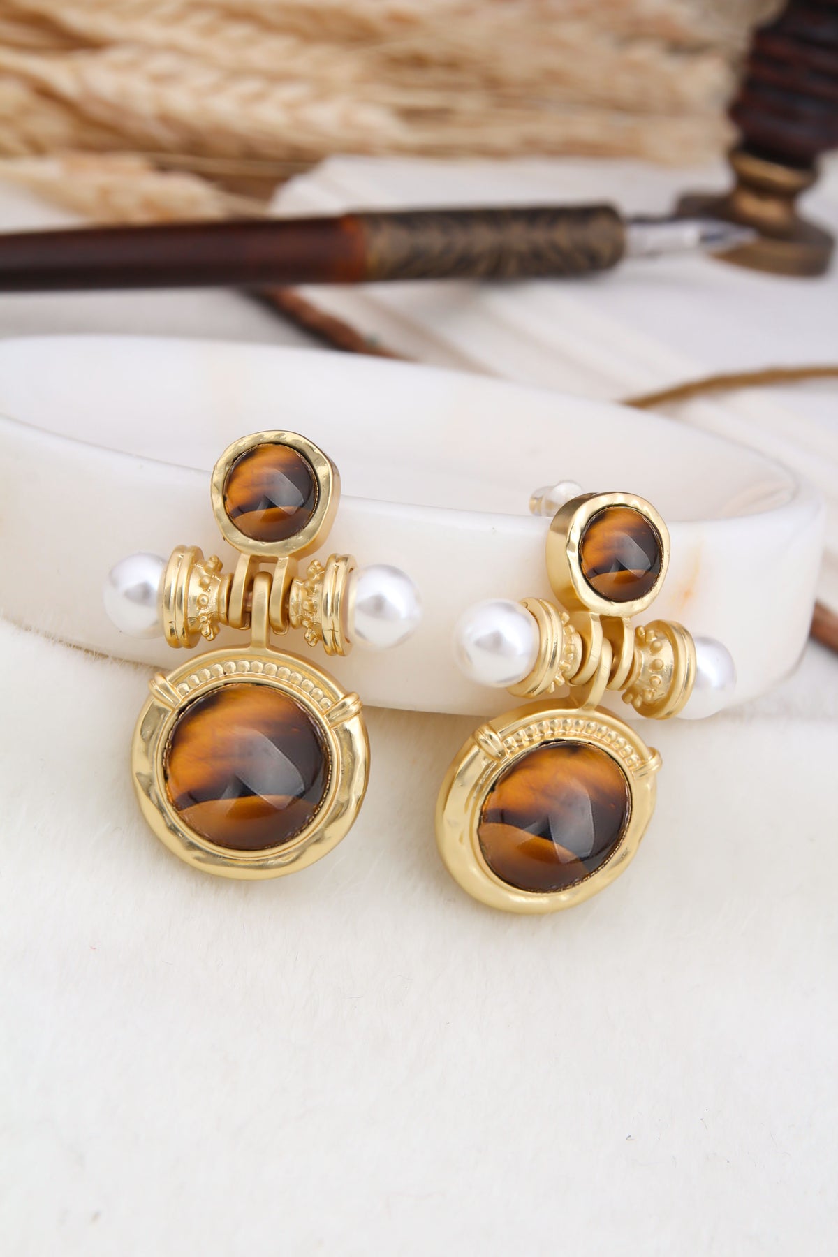 Tiger Eyes & Pearl Earring