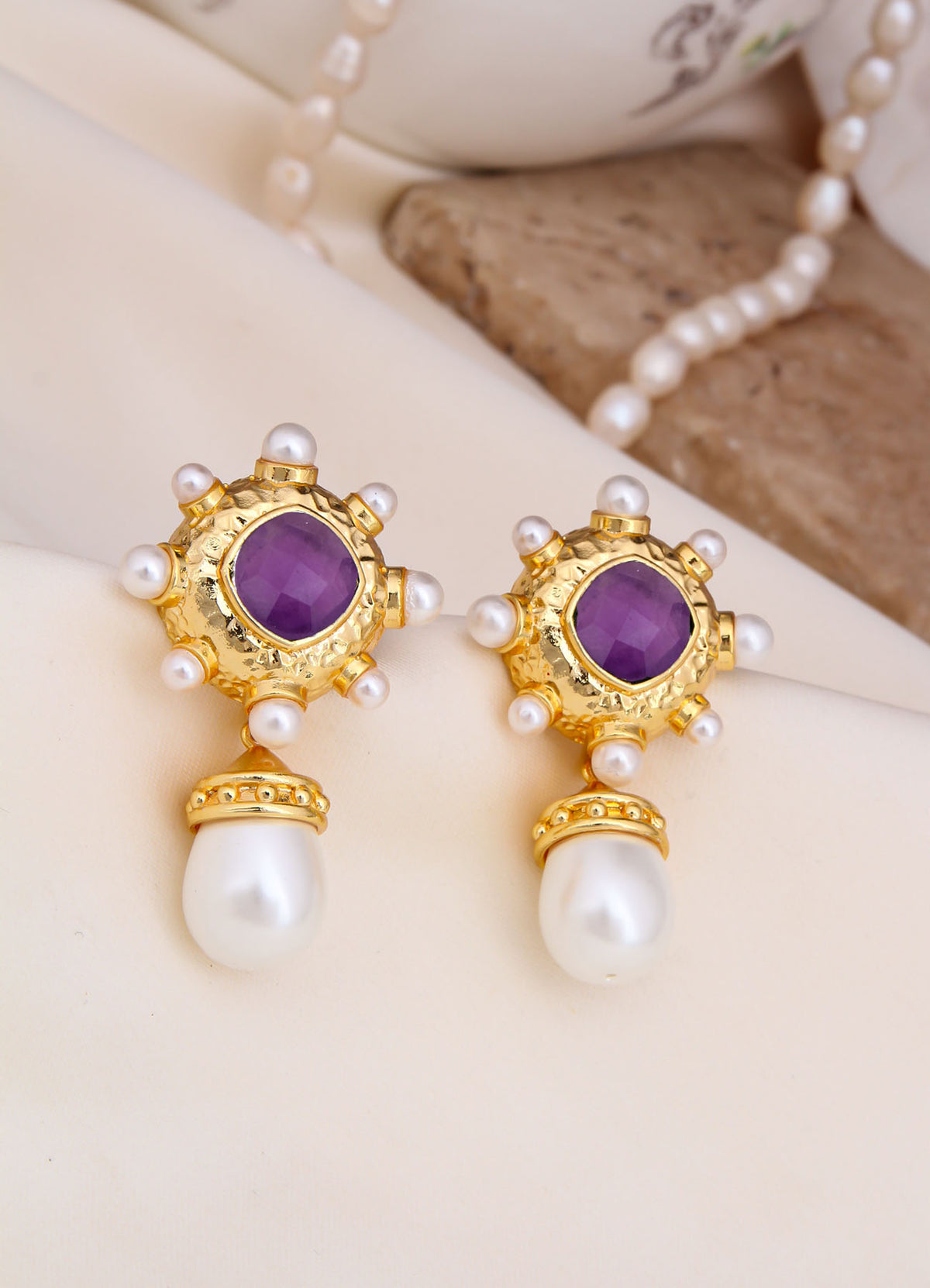 Amethyst & Pearl Earring