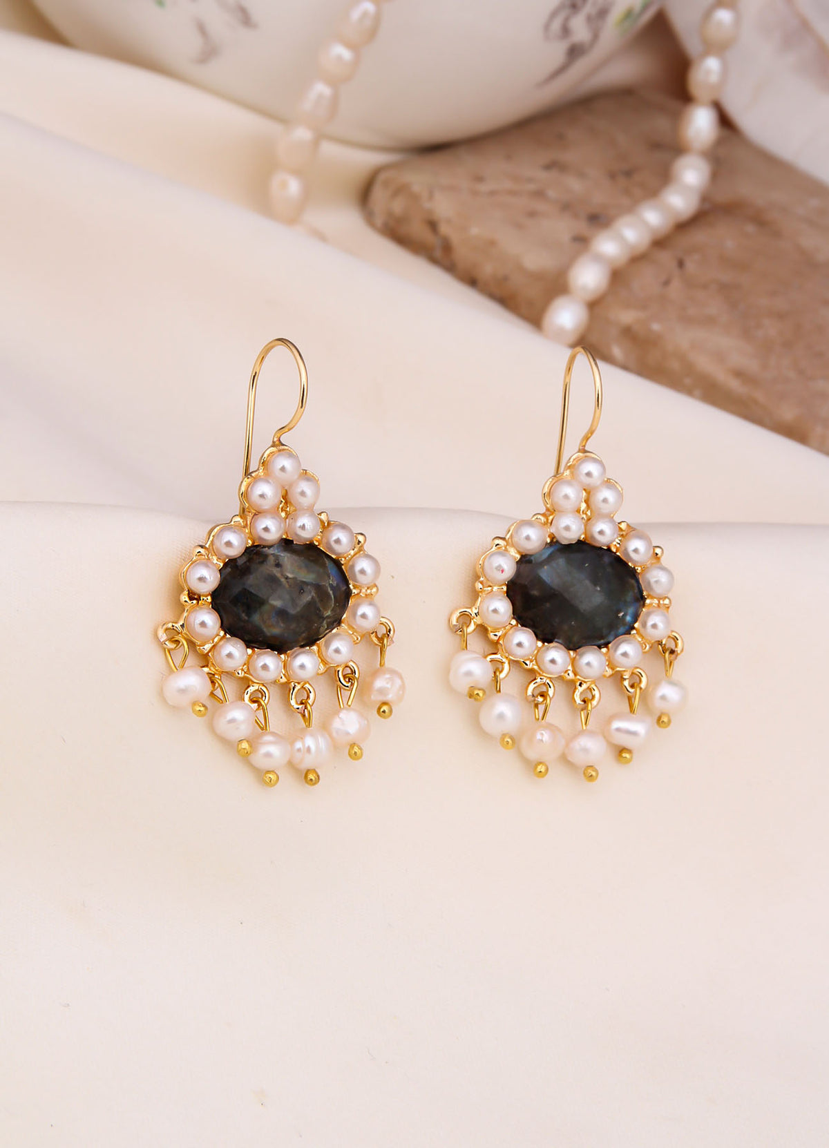 Labradorite & Pearl Earring