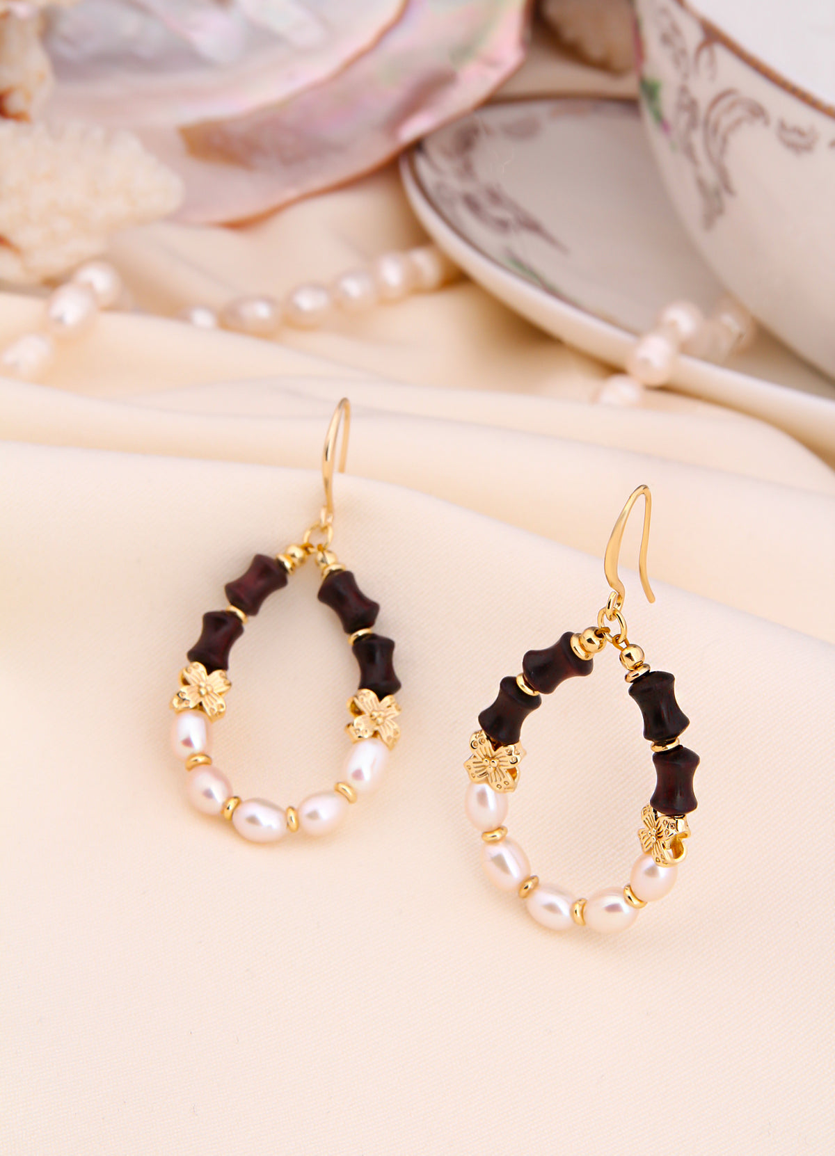 Agate & Pearl Earring