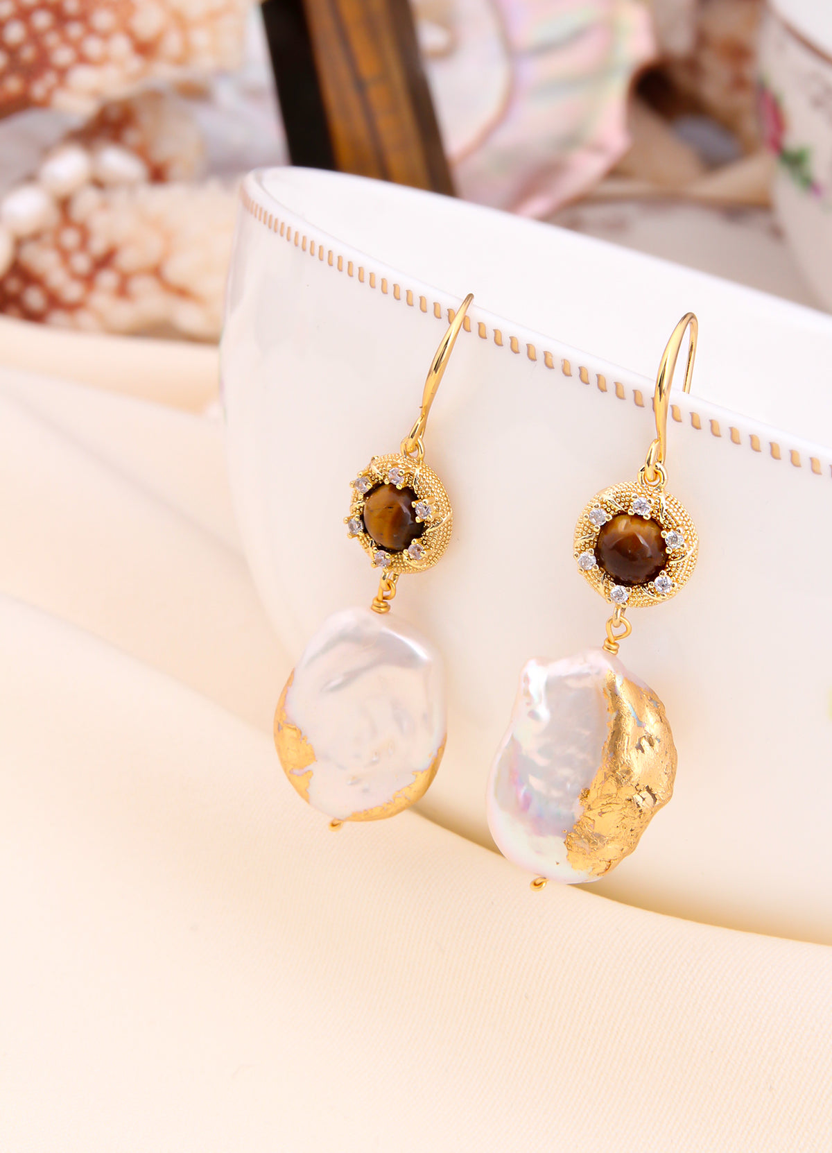 Zircon & Pearl Earring
