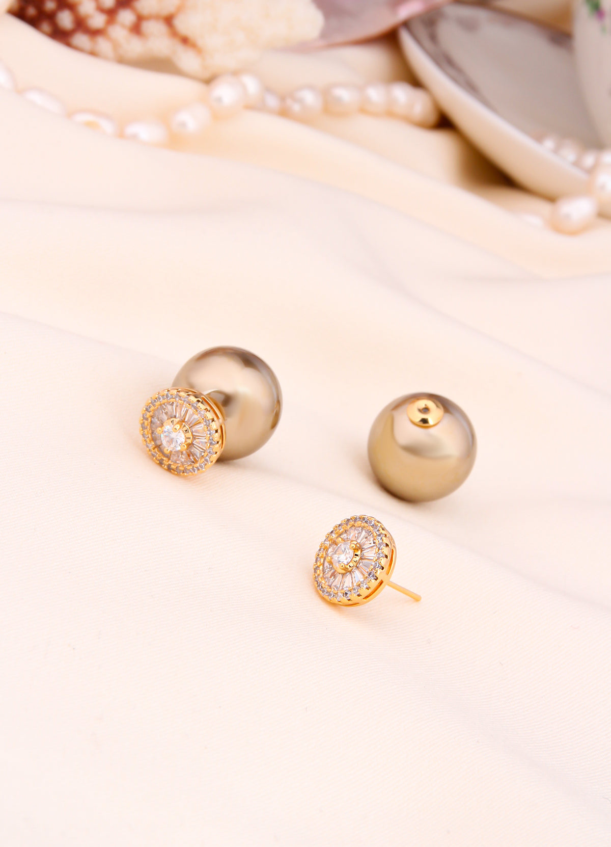 Pearl Earring