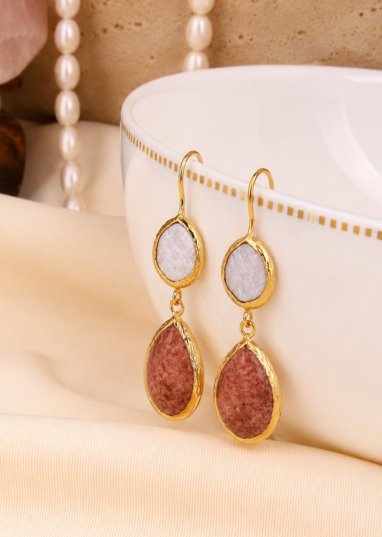 Strawberry Quartz & Pearl Earring